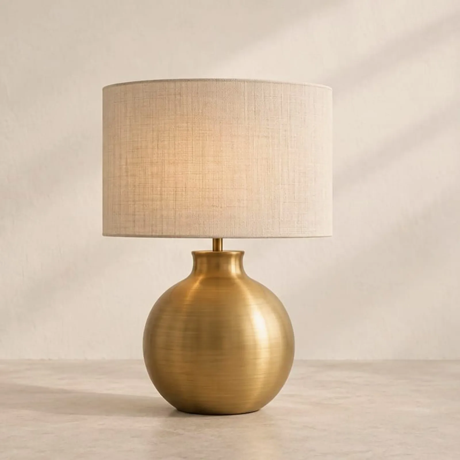 Lampe de table Hassel - miniature 1