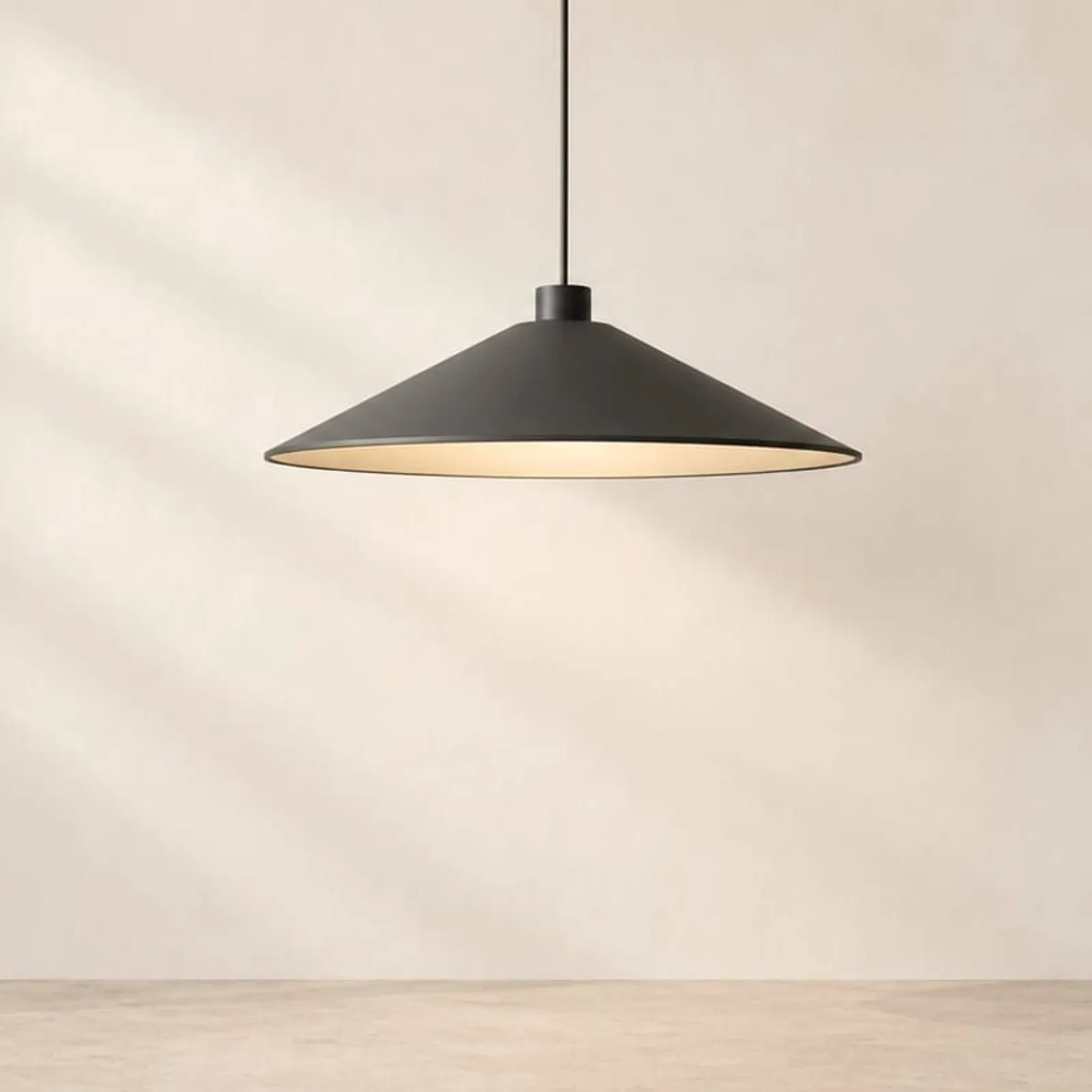 Suspension Kvarn en acier