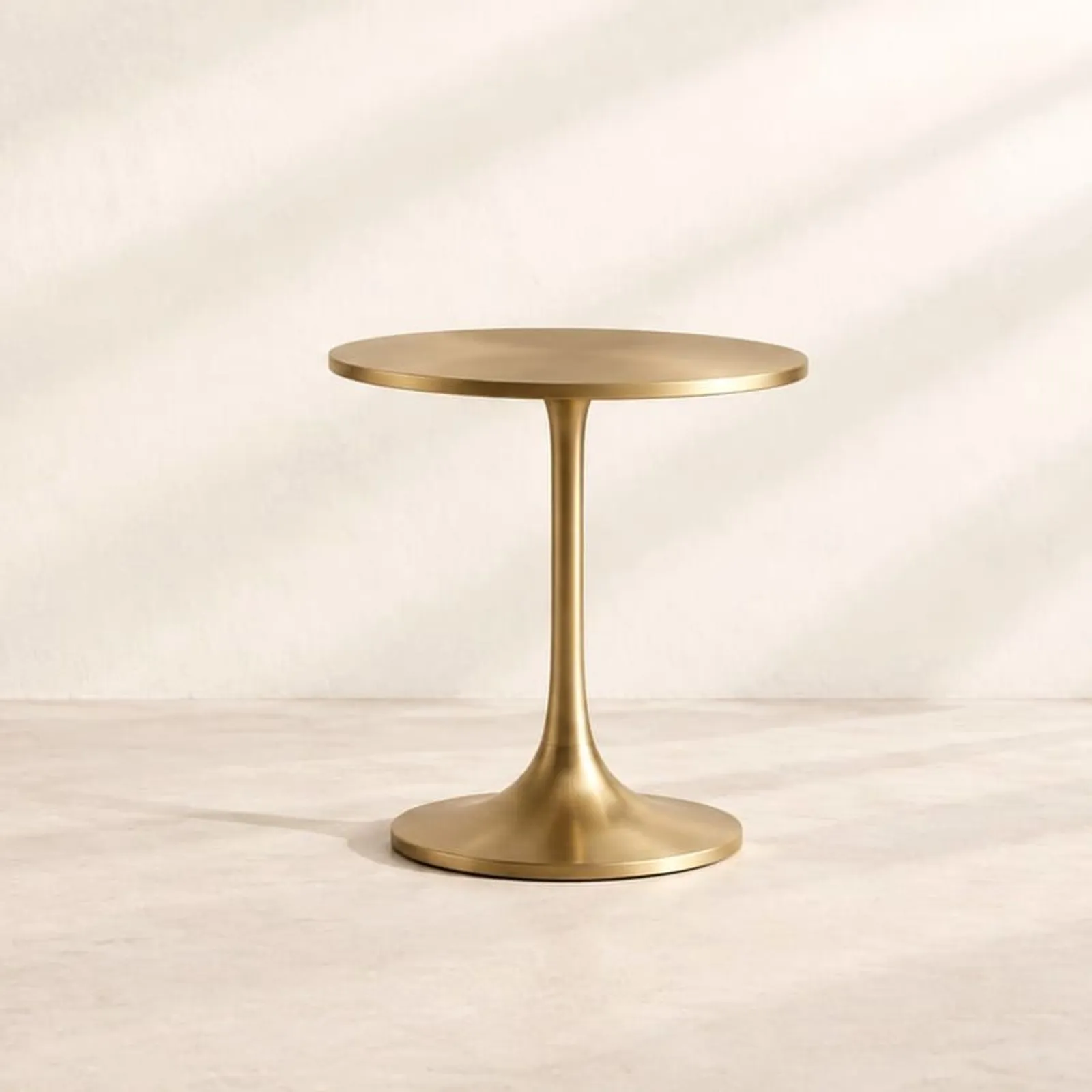 Table d’appoint Fors en laiton