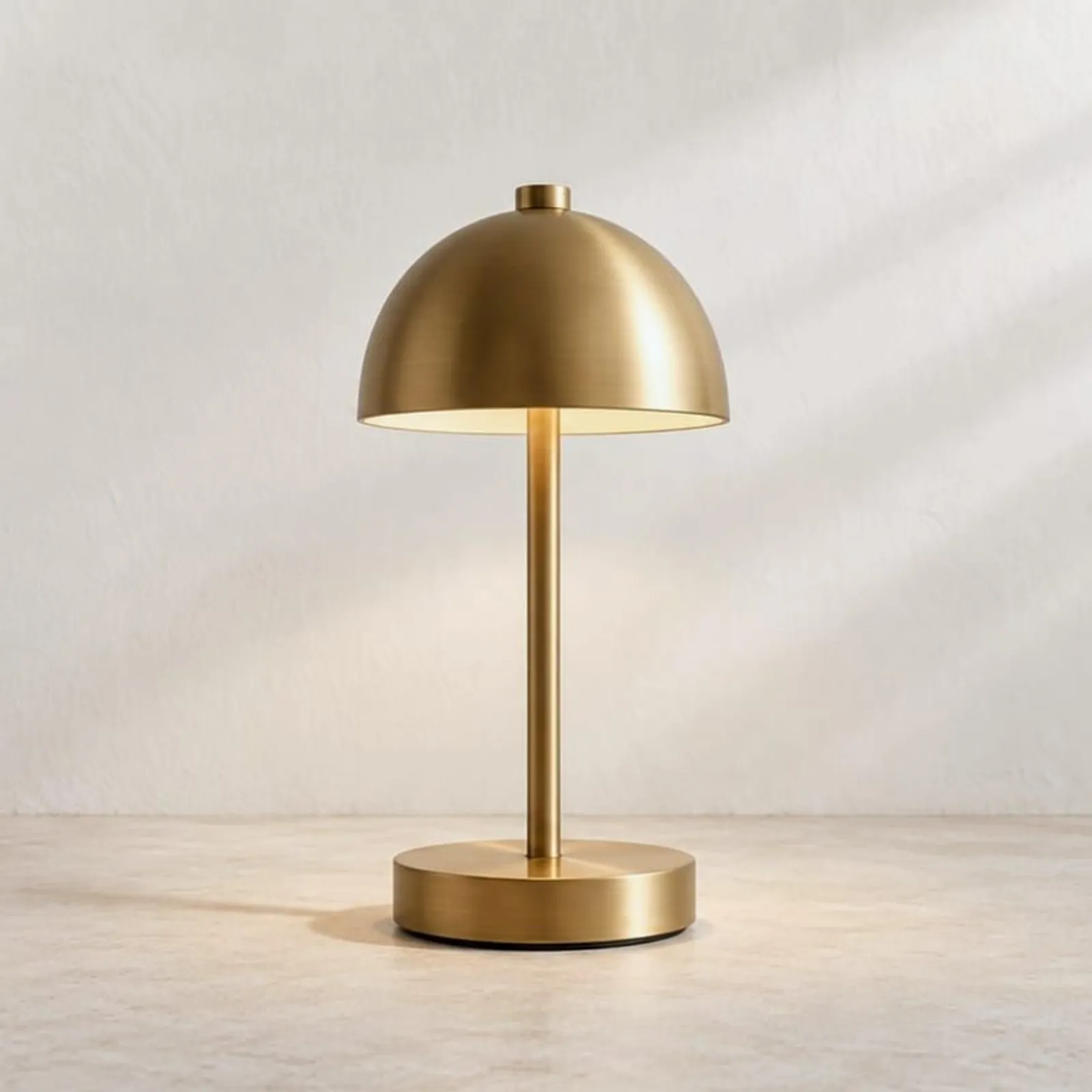 Lampe de table Näs en laiton - miniature 1