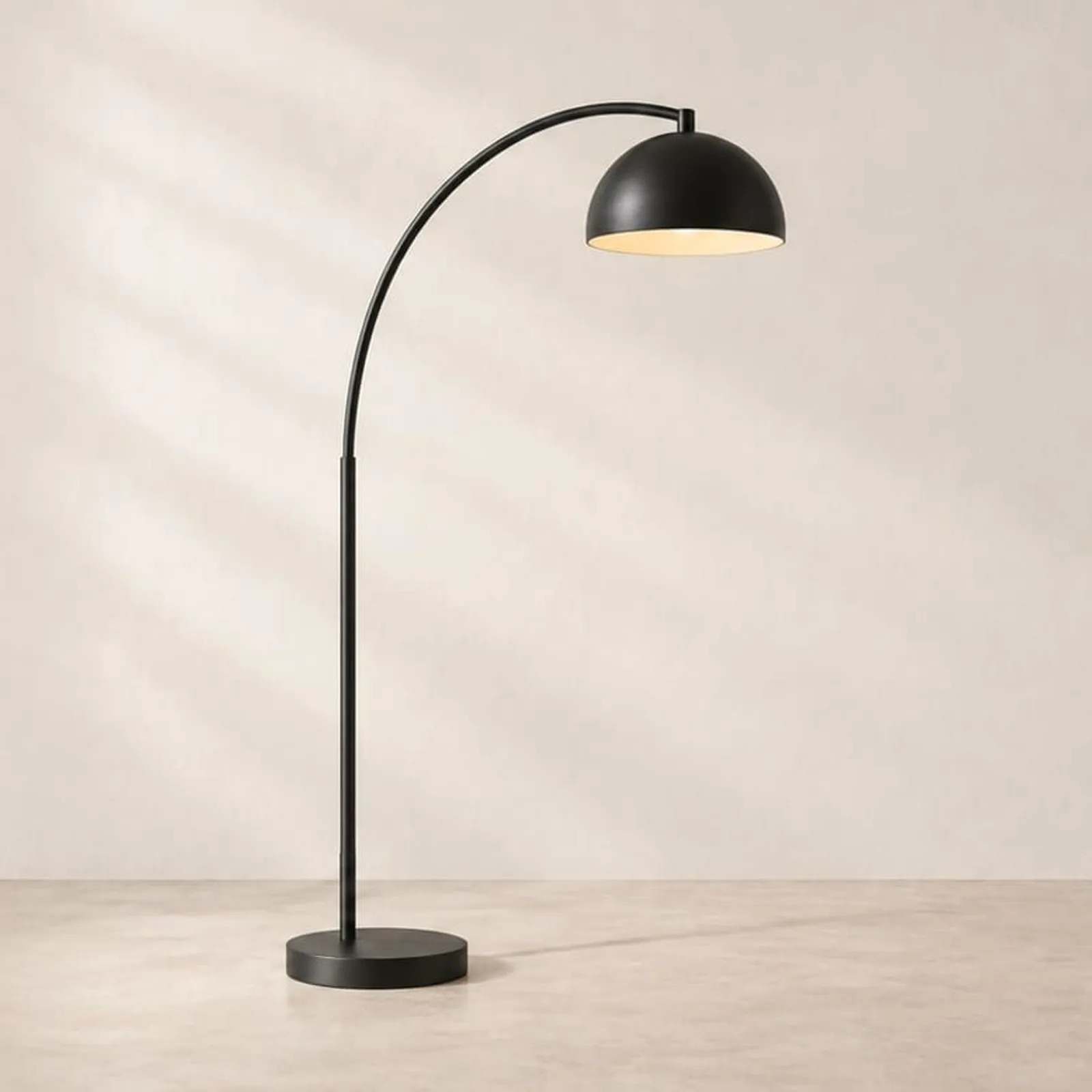 Lampadaire Kulle en acier