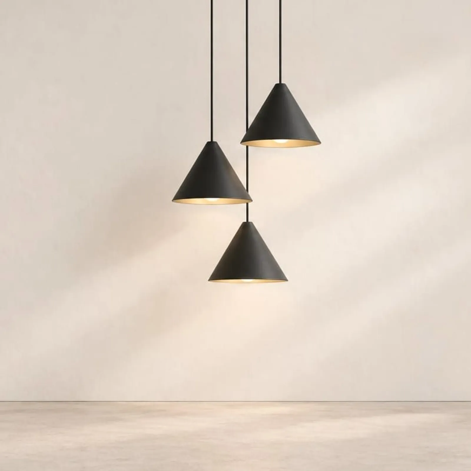 Suspension Lind charbon - miniature 1