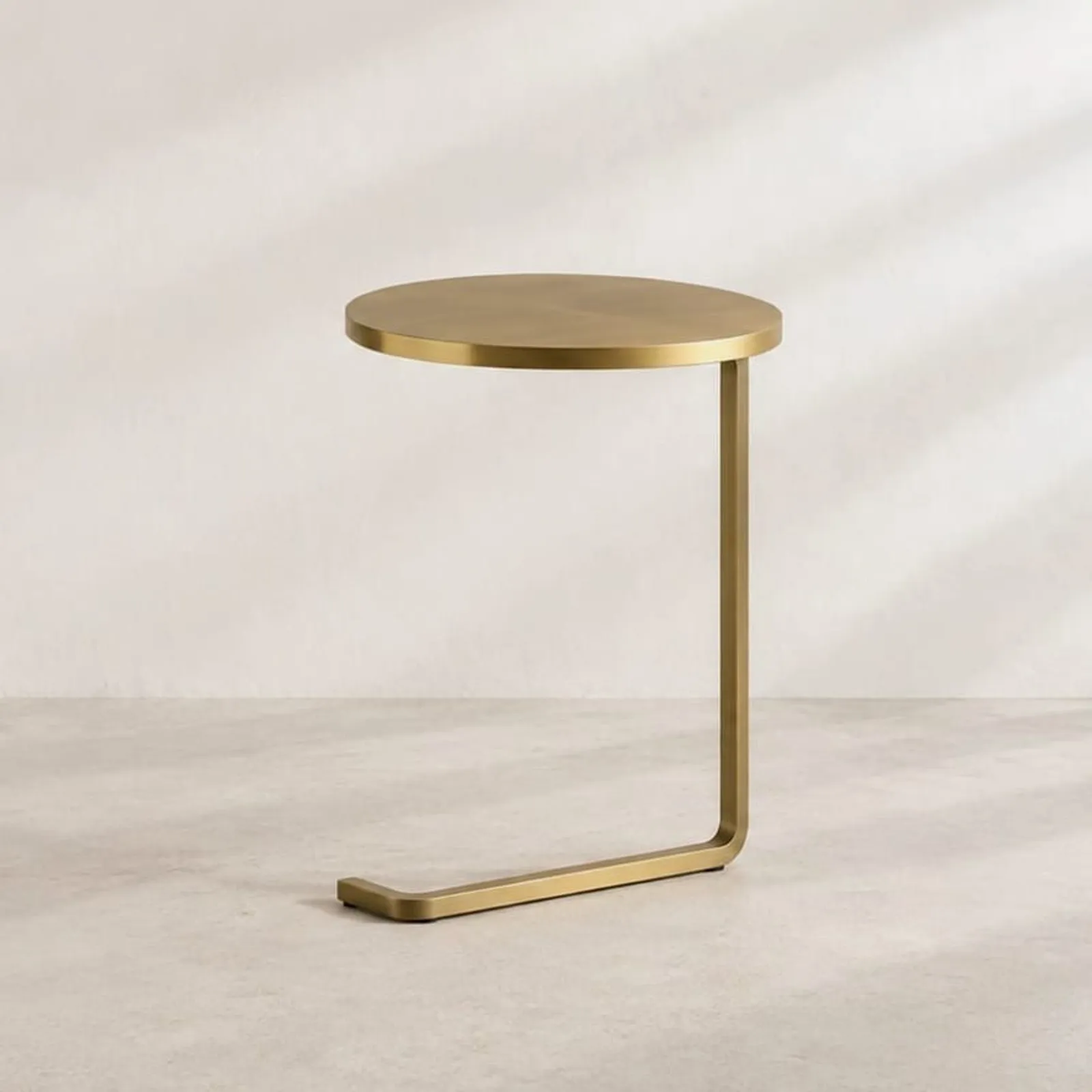 Table d’appoint Linet ocre II - miniature 1