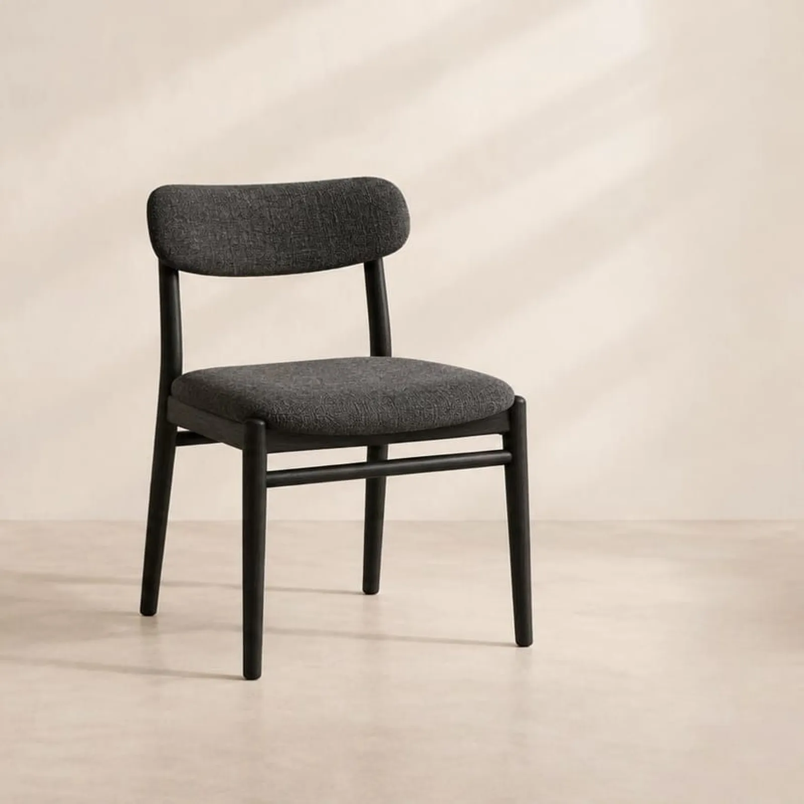 Chaise Korn charbon VIII