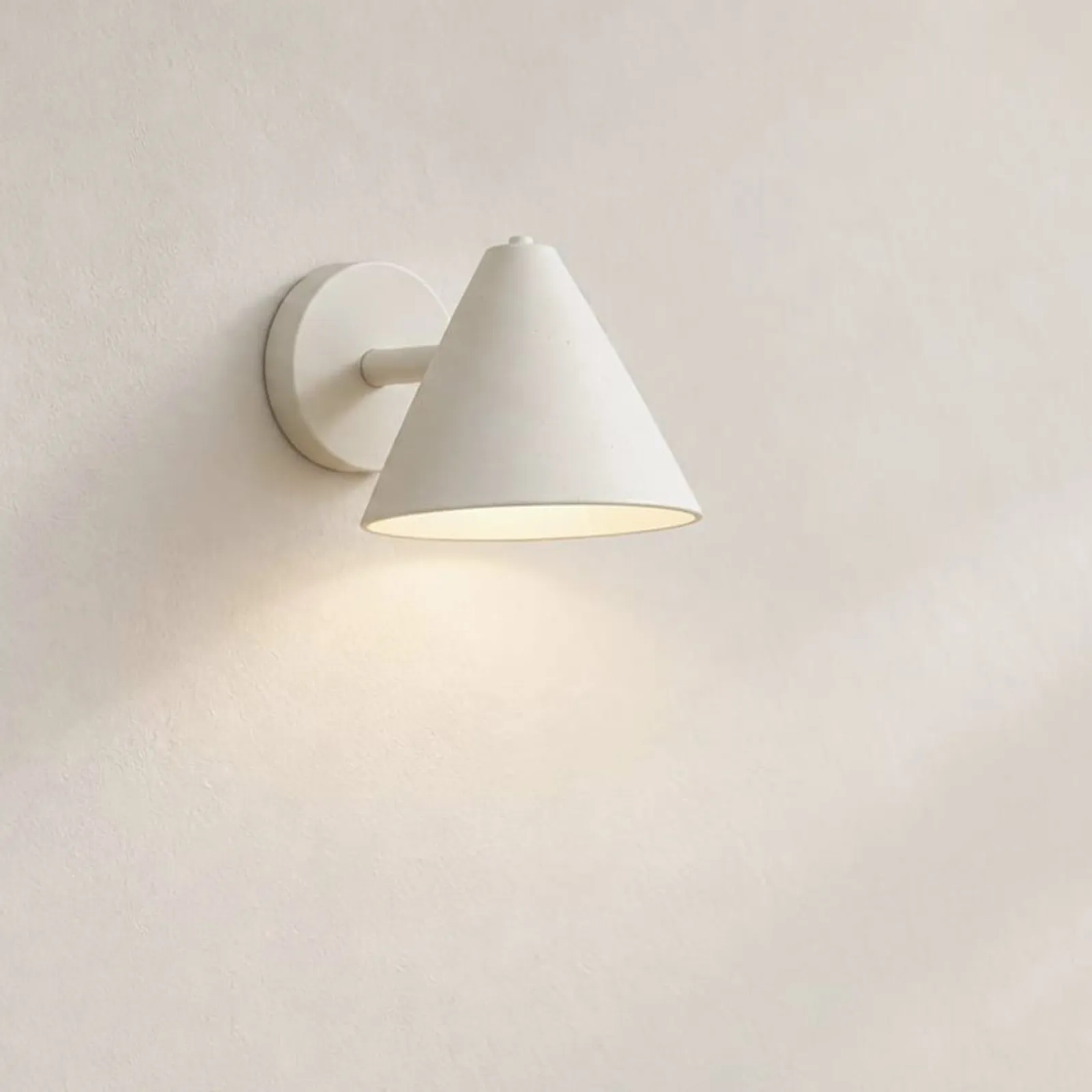 Vägglampa Ull Kritvit - miniatyr 2