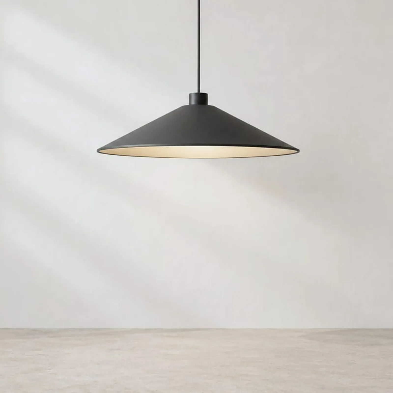 Suspension Hamn charbon