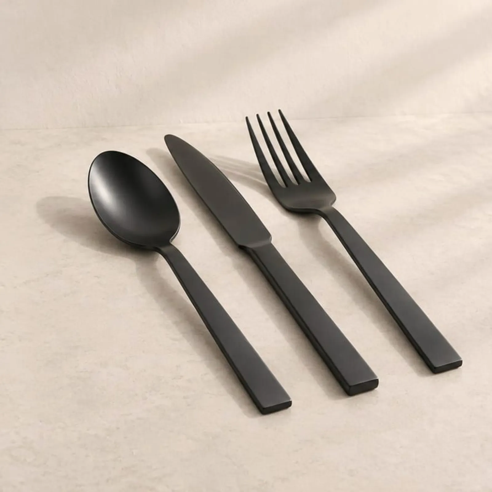 Ménagère Näs