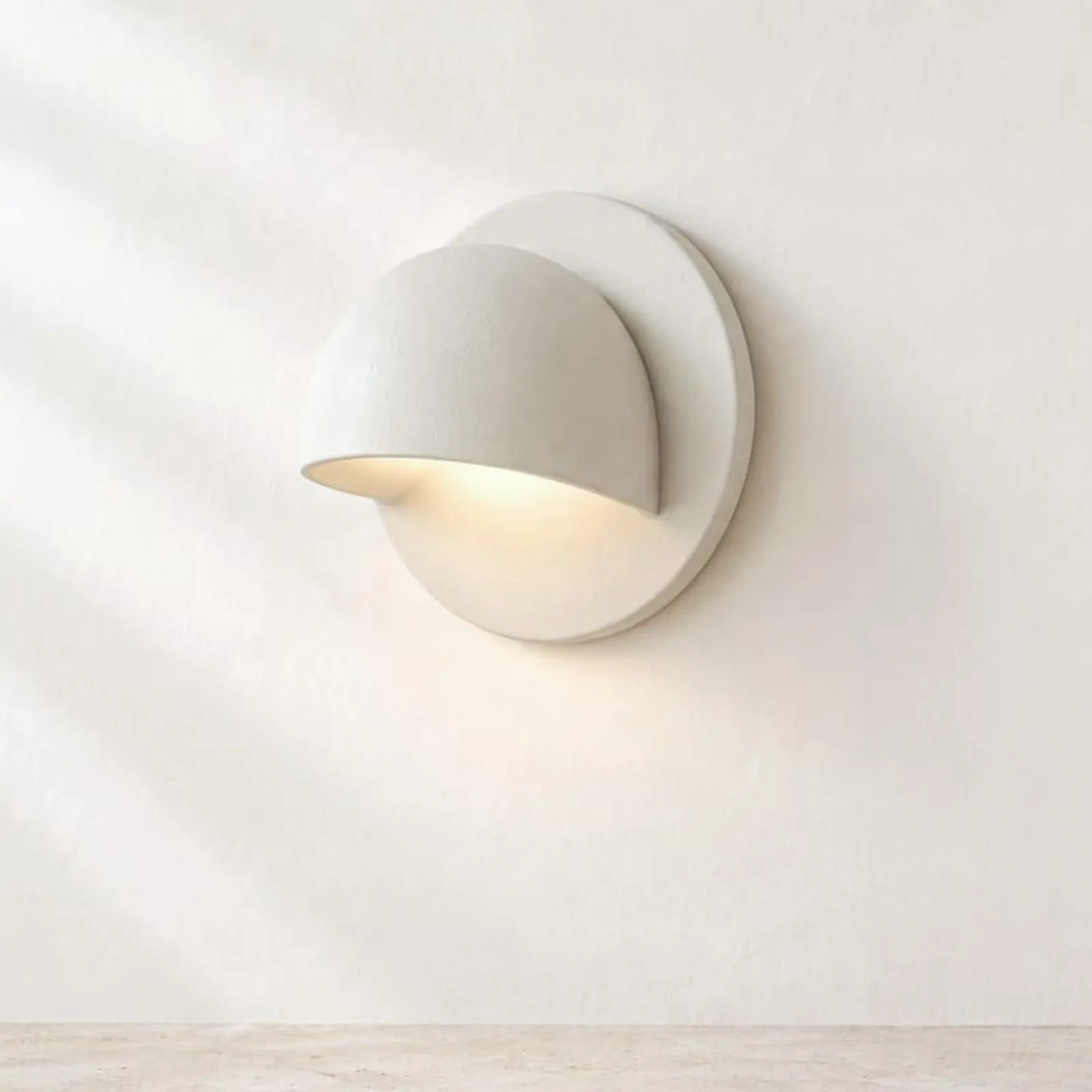 Vägglampa Ljungen Kritvit V - miniatyr 1