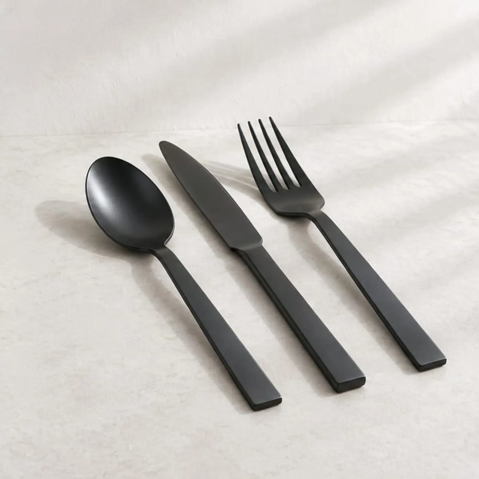 Ménagère Vete charbon