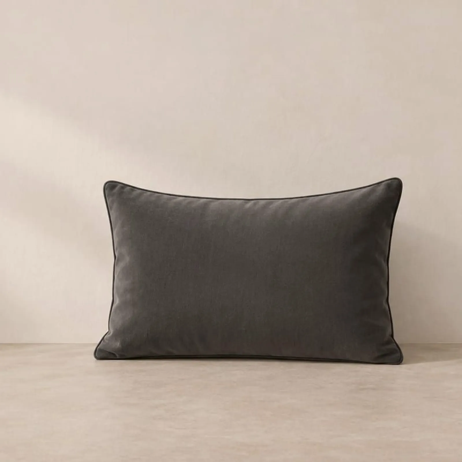 Coussin Tall charbon
