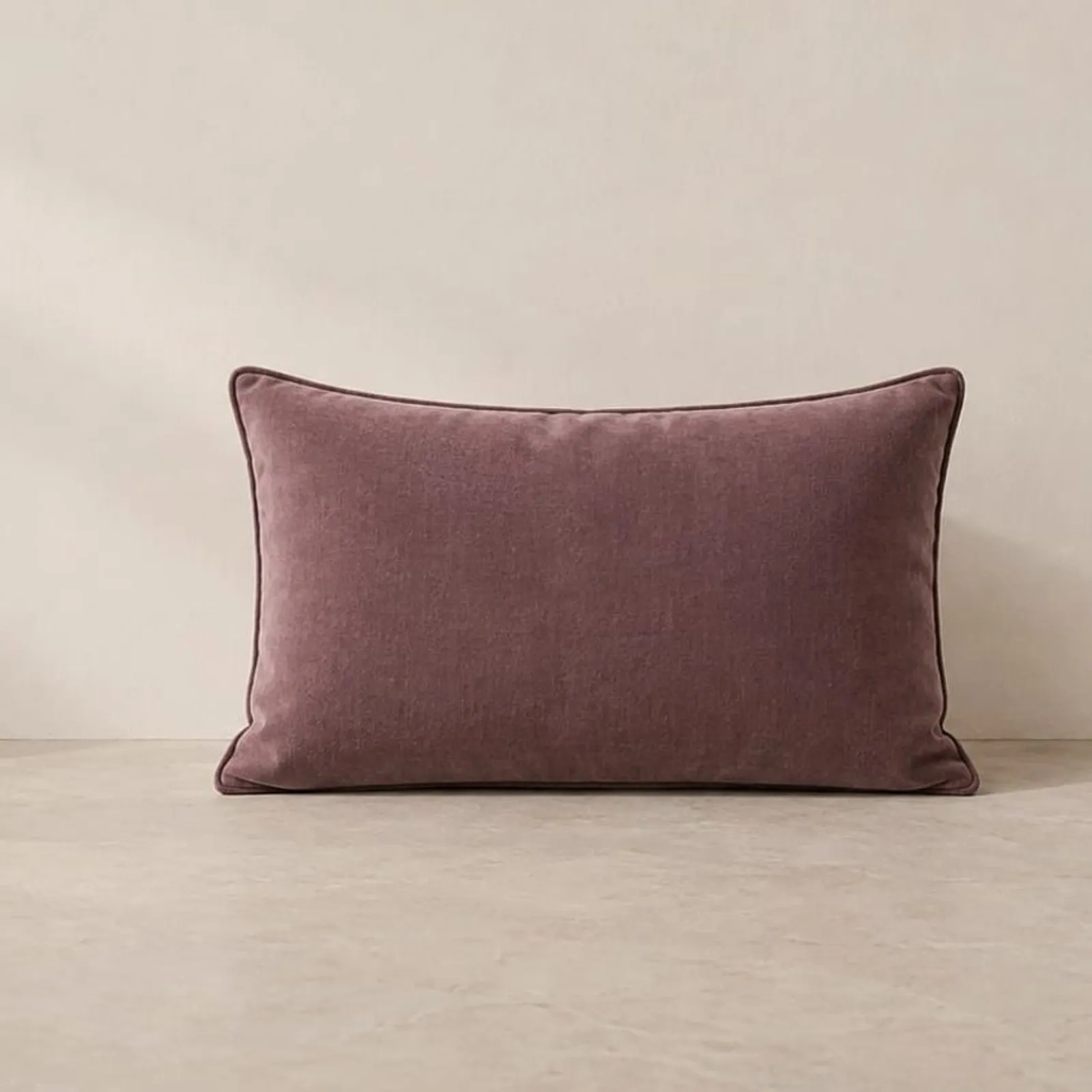 Coussin Tall prune IV - miniature 1