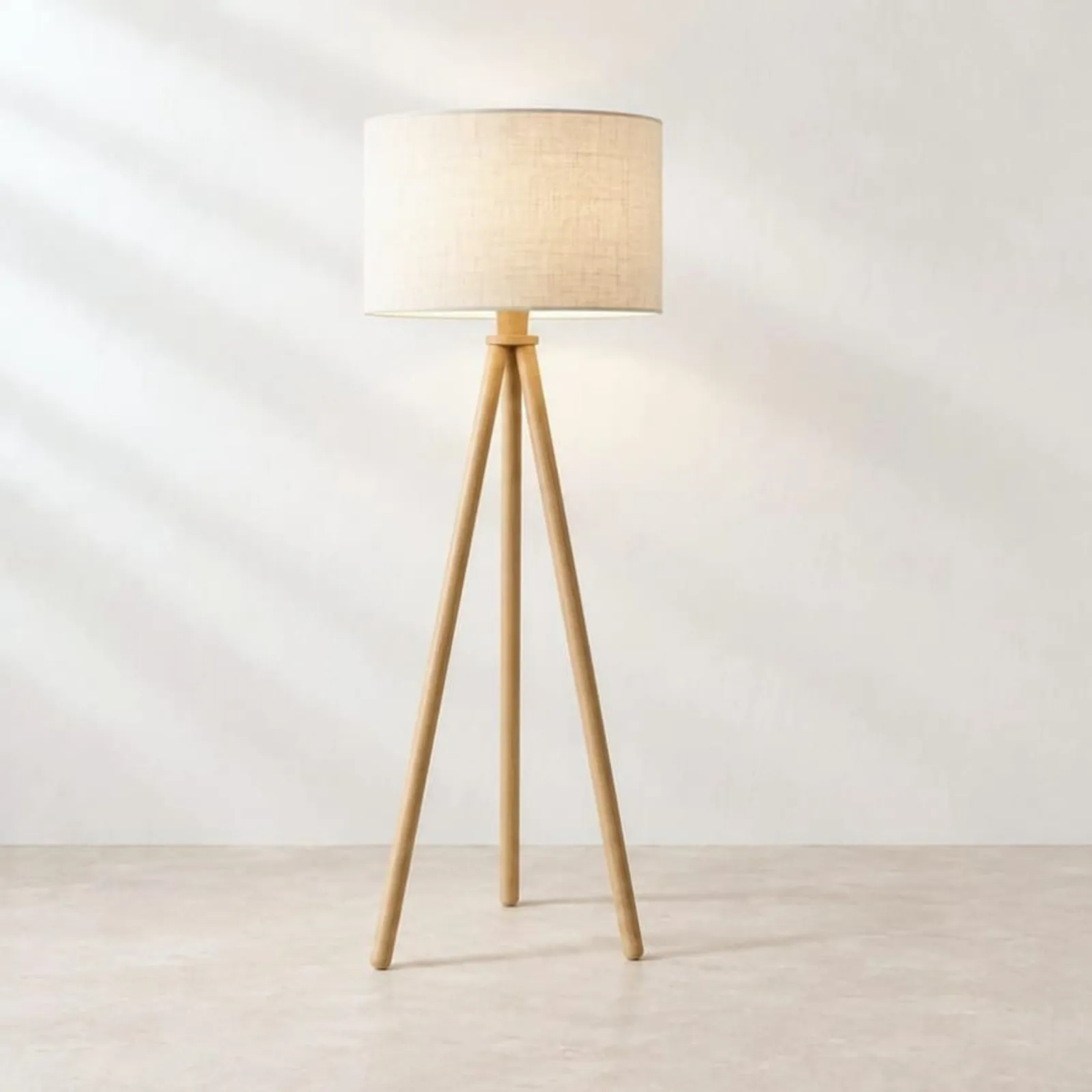 Golvlampa Hedern