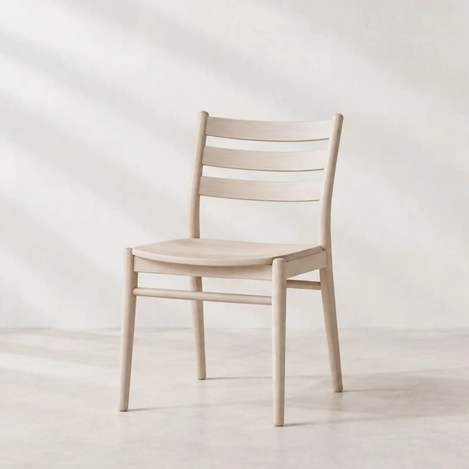 Chaise Viken blanc craie