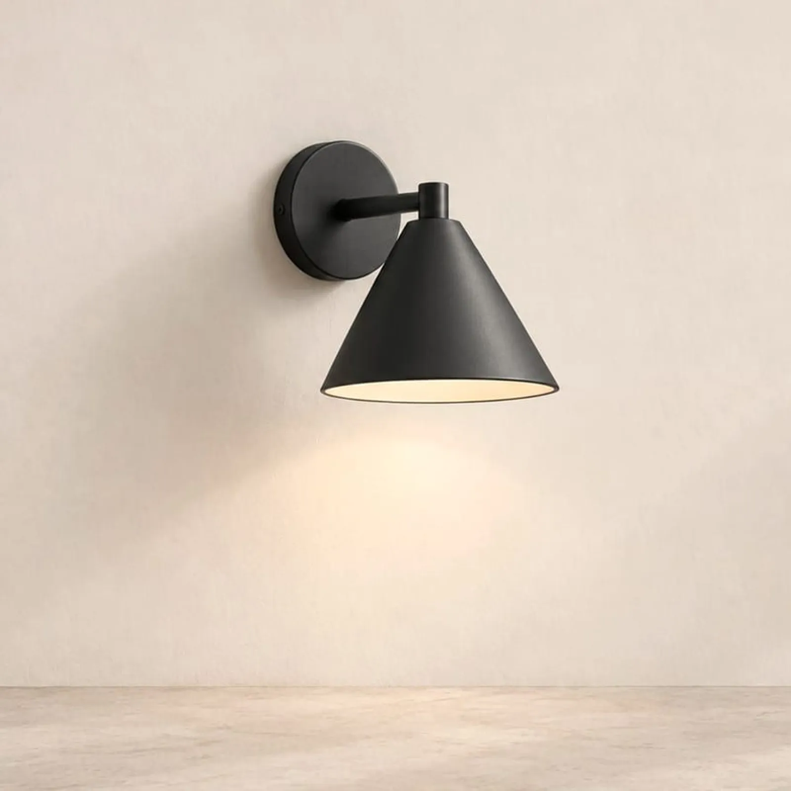 Vägglampa Havre