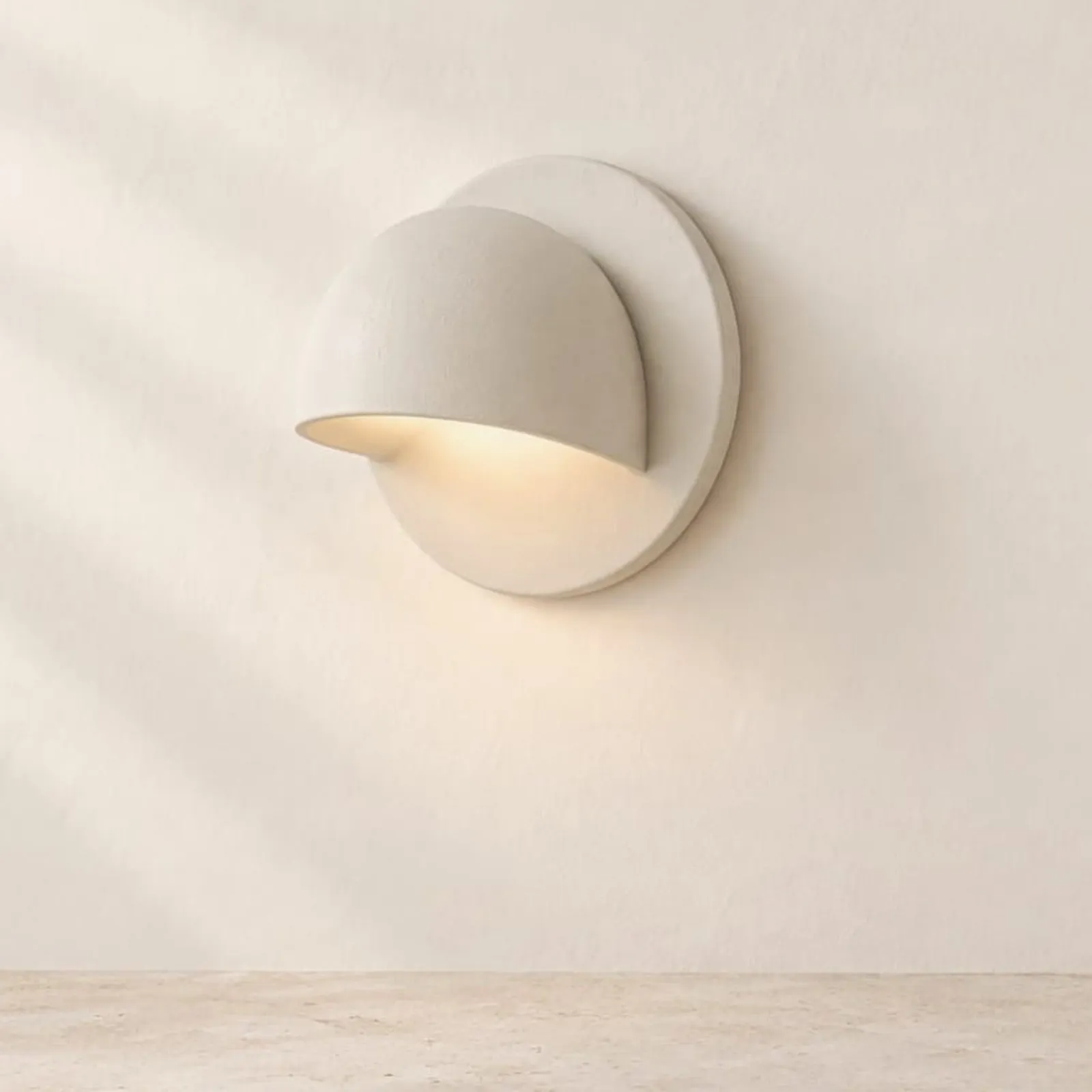 Vägglampa Udde Kritvit - miniatyr 1