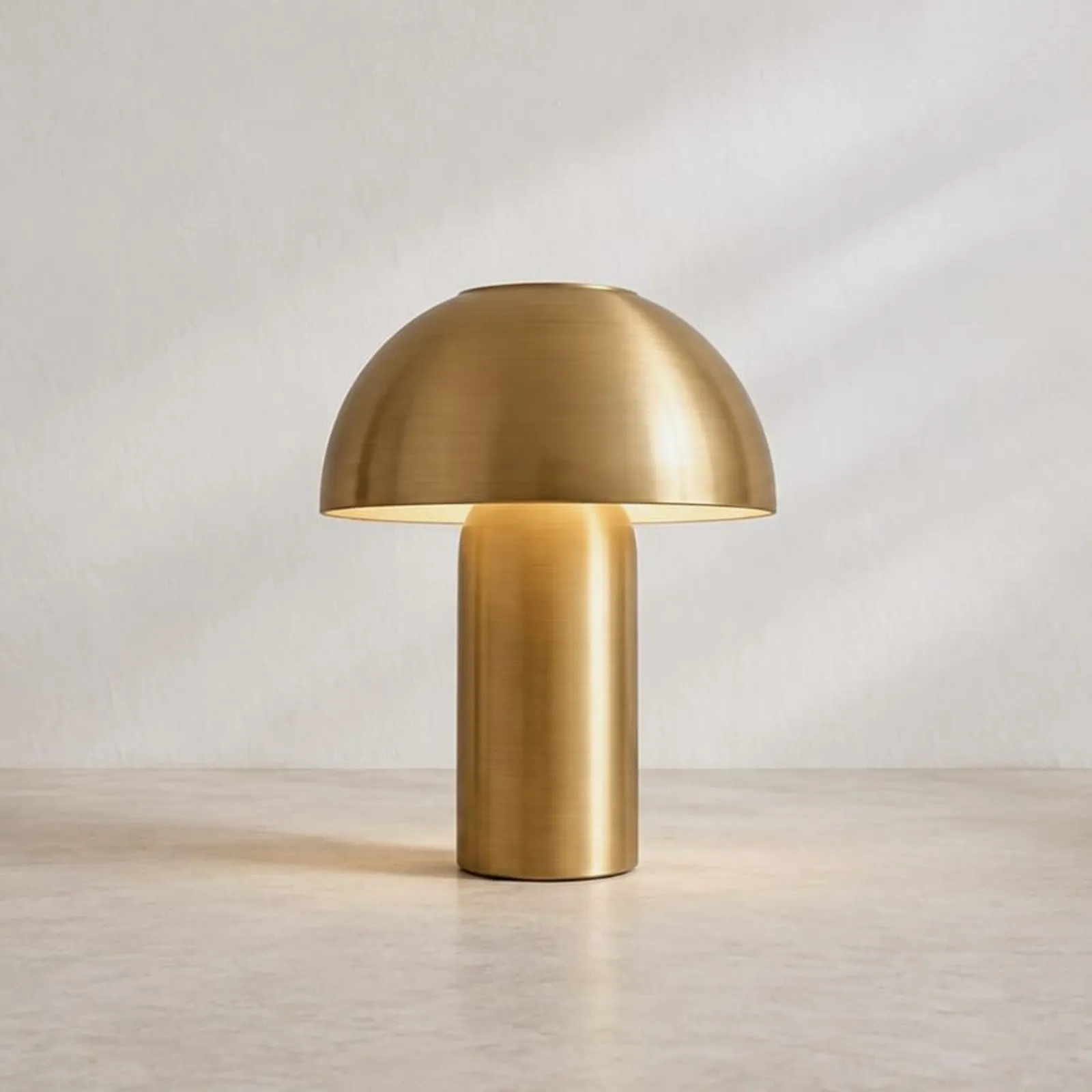 Lampe de table Hampa en laiton