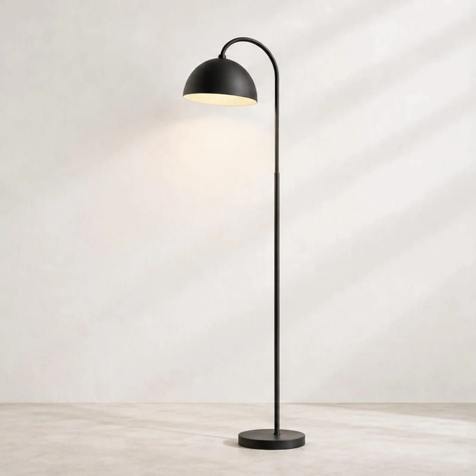 Lampadaire Salvia en acier