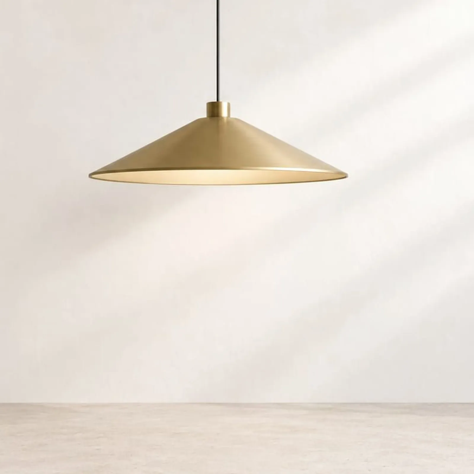 Suspension Myr ocre