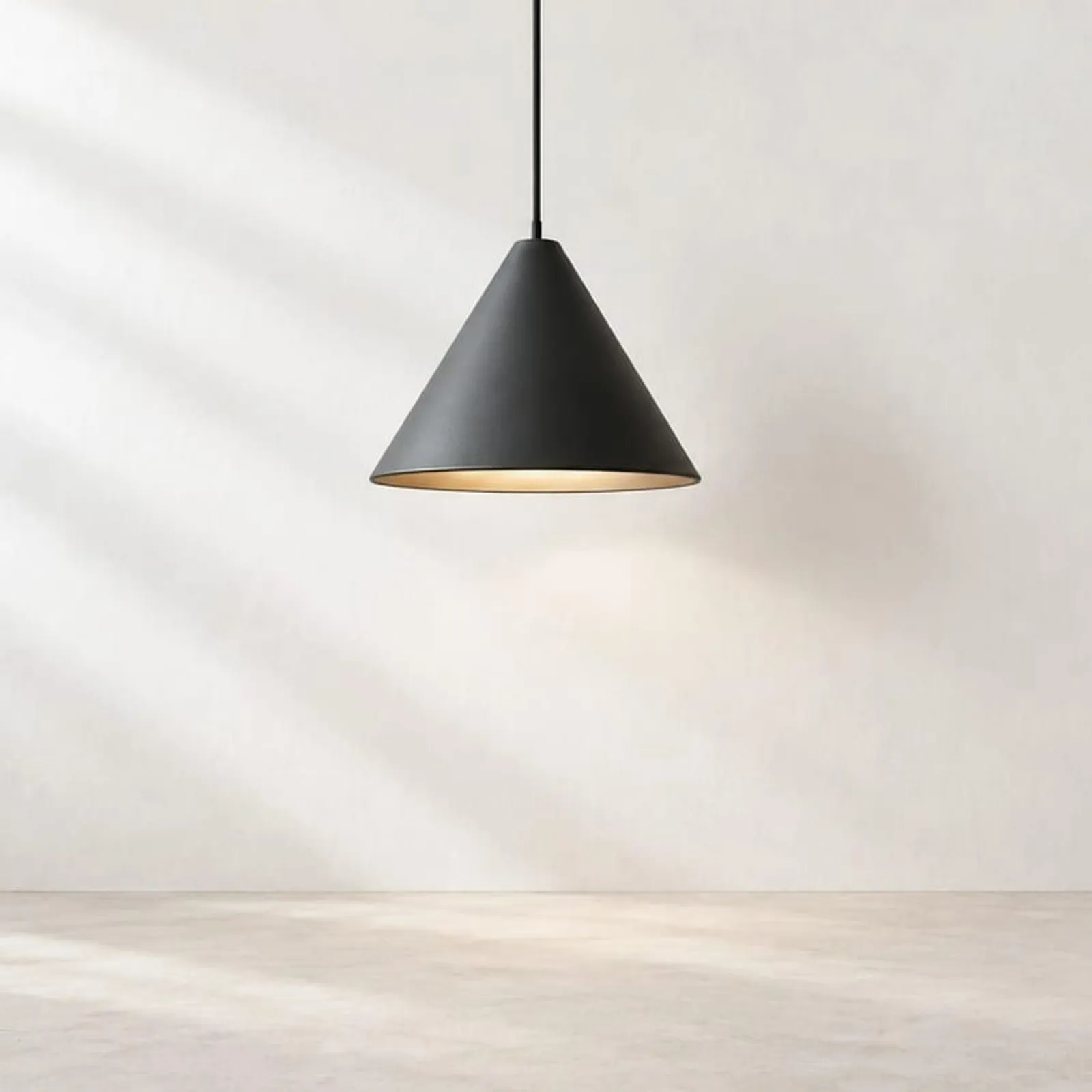 Suspension Korn charbon - miniature 1