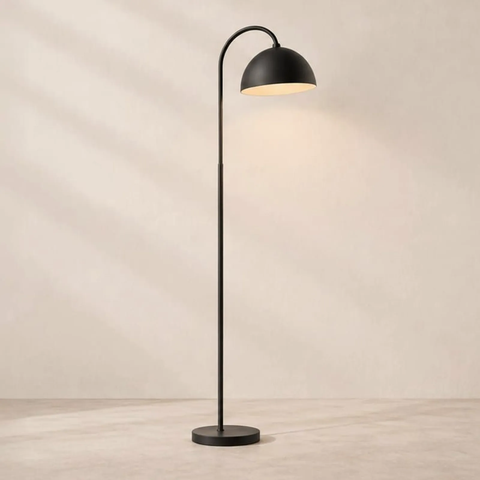 Golvlampa Lind