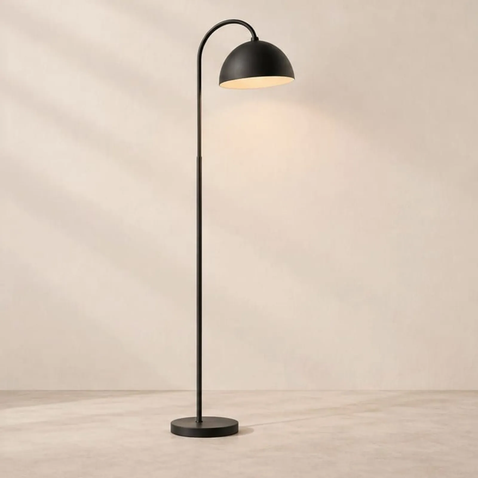 Lampadaire Nypon en acier