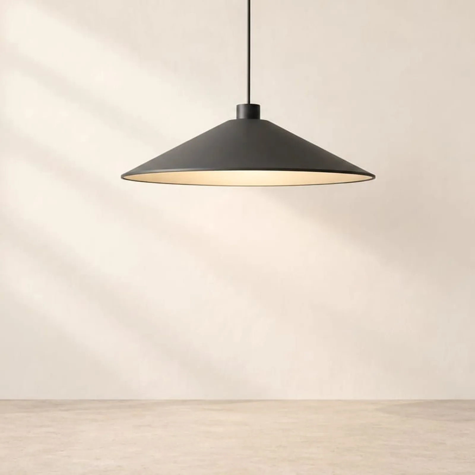 Suspension Hamn charbon II - miniature 1