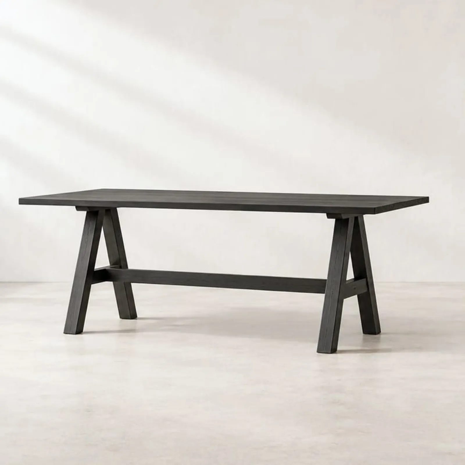 Table à manger Lind charbon