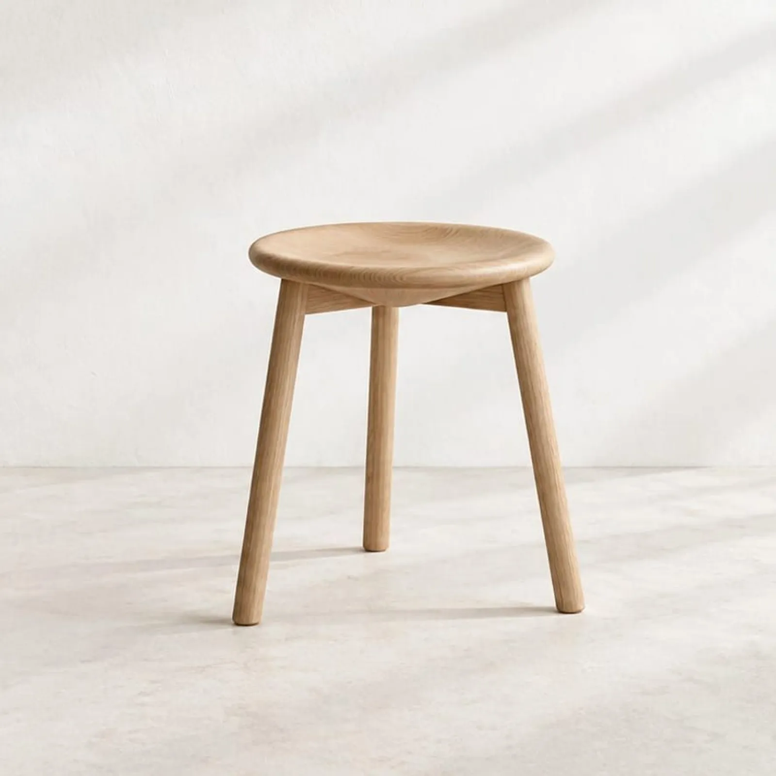 Tabouret Strand en chêne - miniature 1