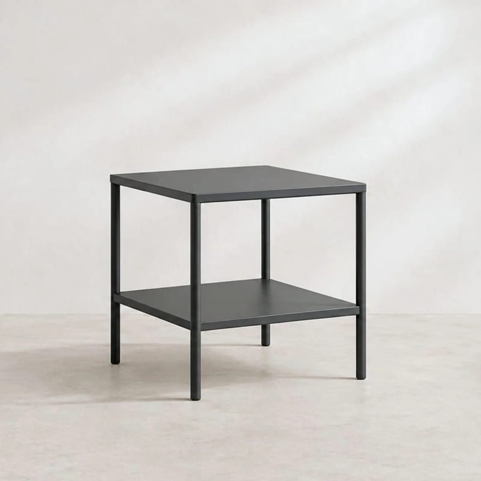 Table d’appoint Korn charbon