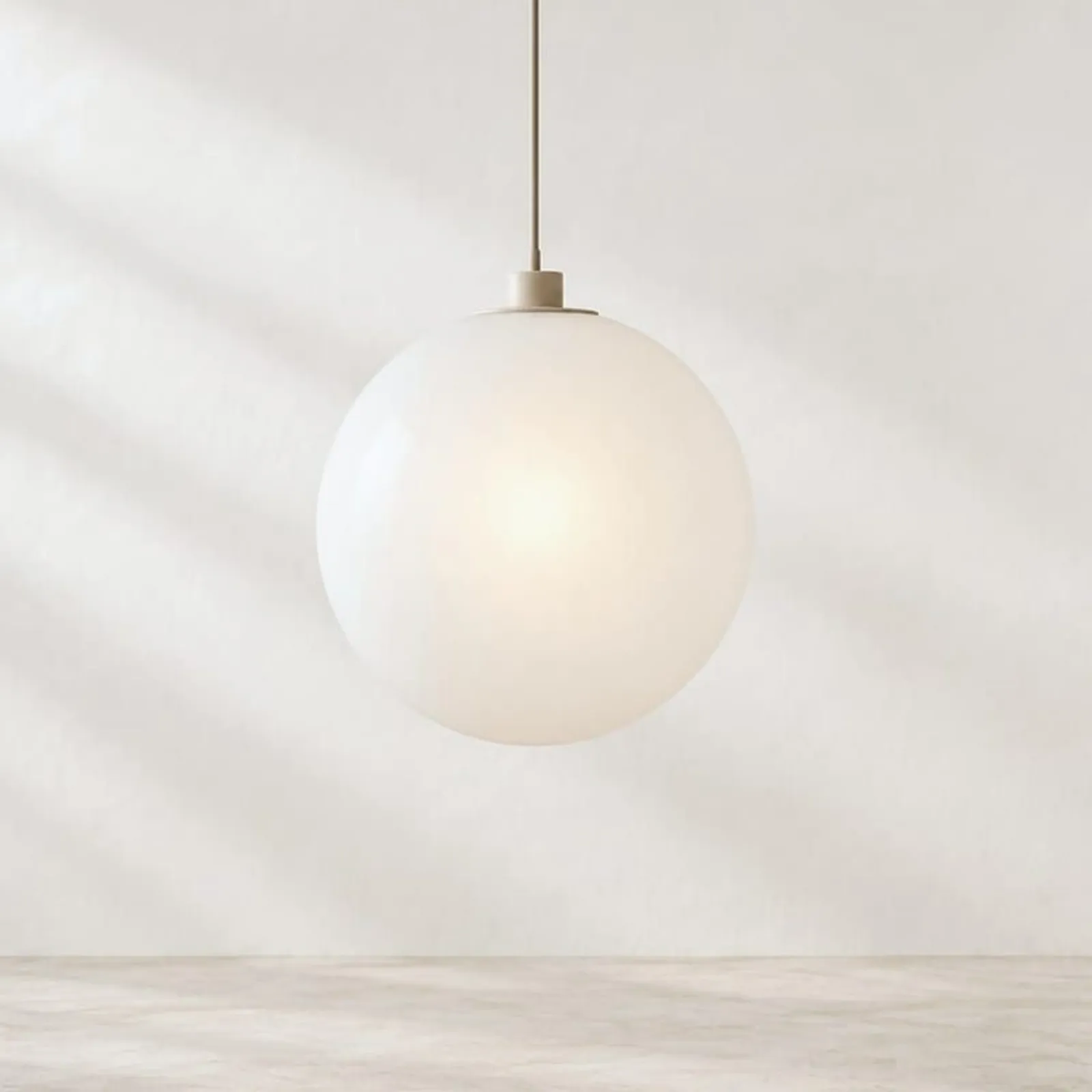 Suspension Äng en verre - miniature 1