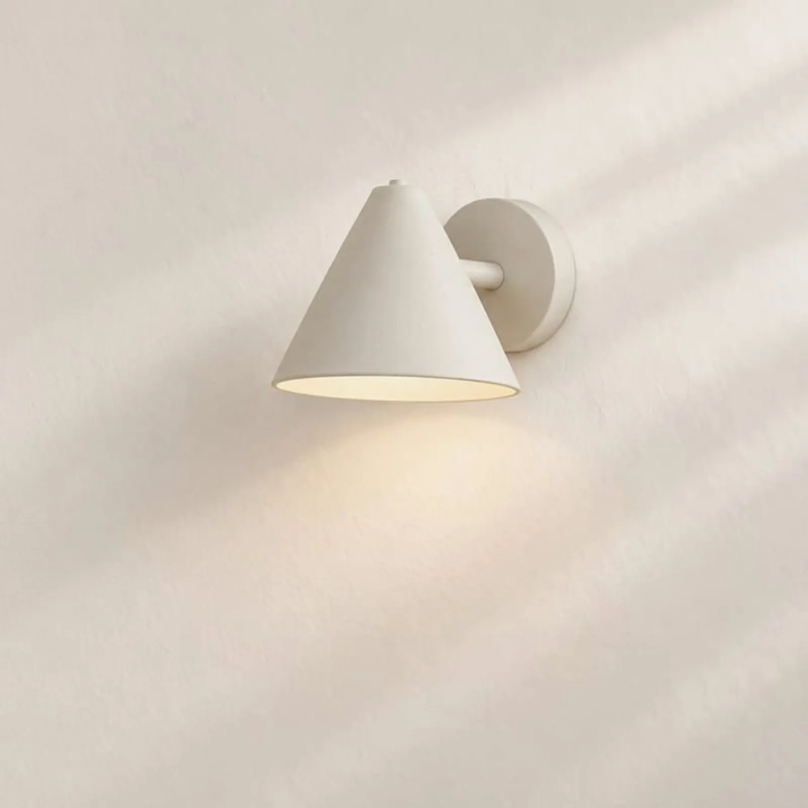 Vägglampa Råg Kritvit - miniatyr 1