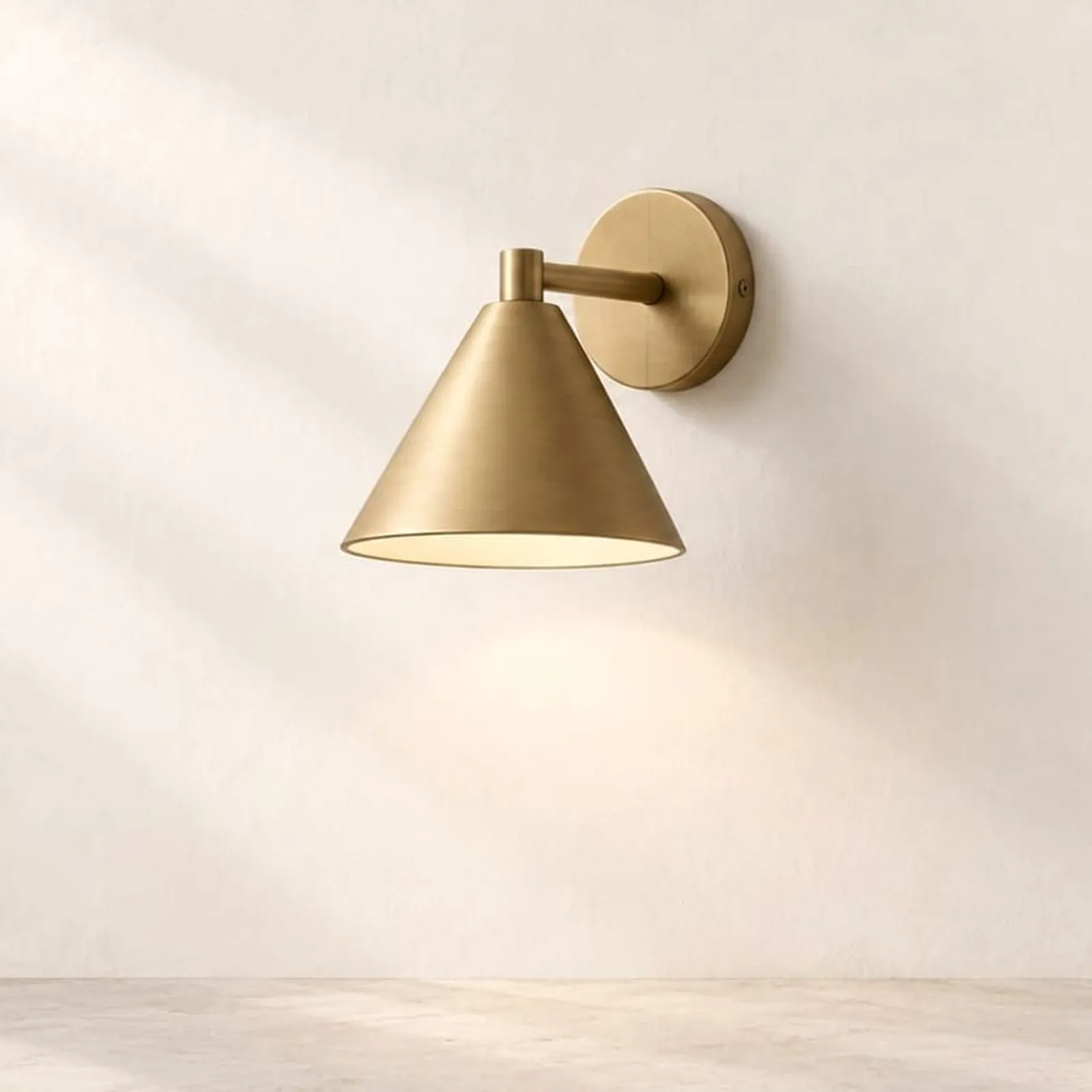 Vägglampa Viken Ockra II - miniatyr 1