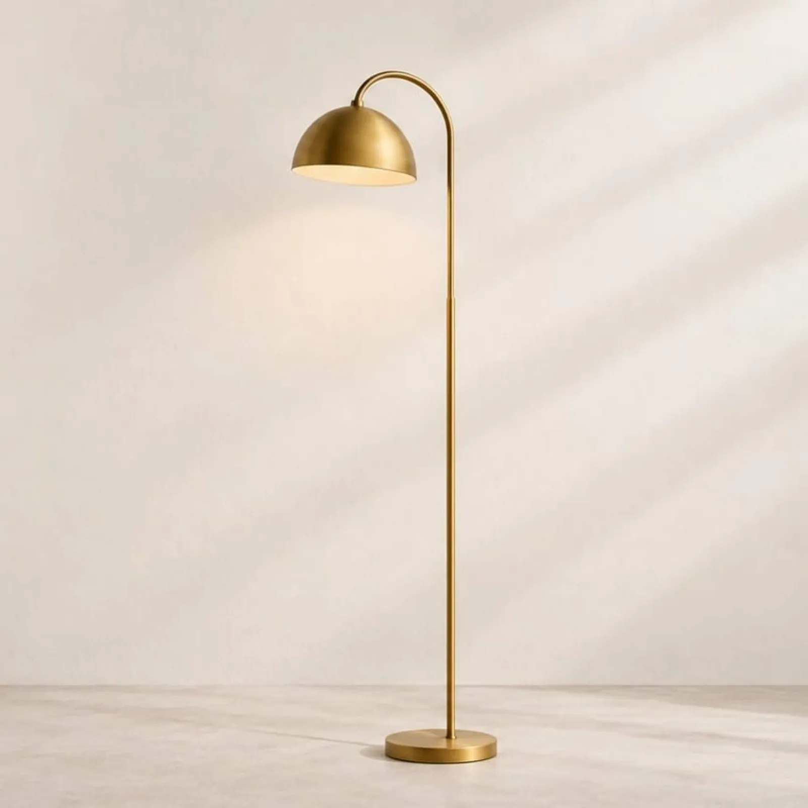 Lampadaire Viken en laiton