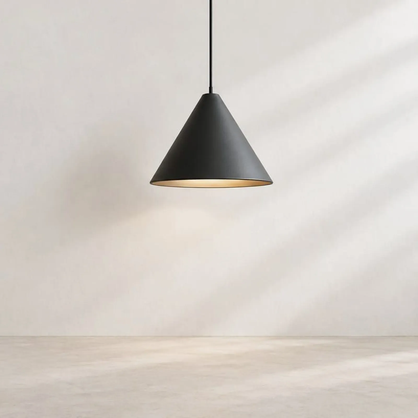 Suspension Nypon charbon III - miniature 1