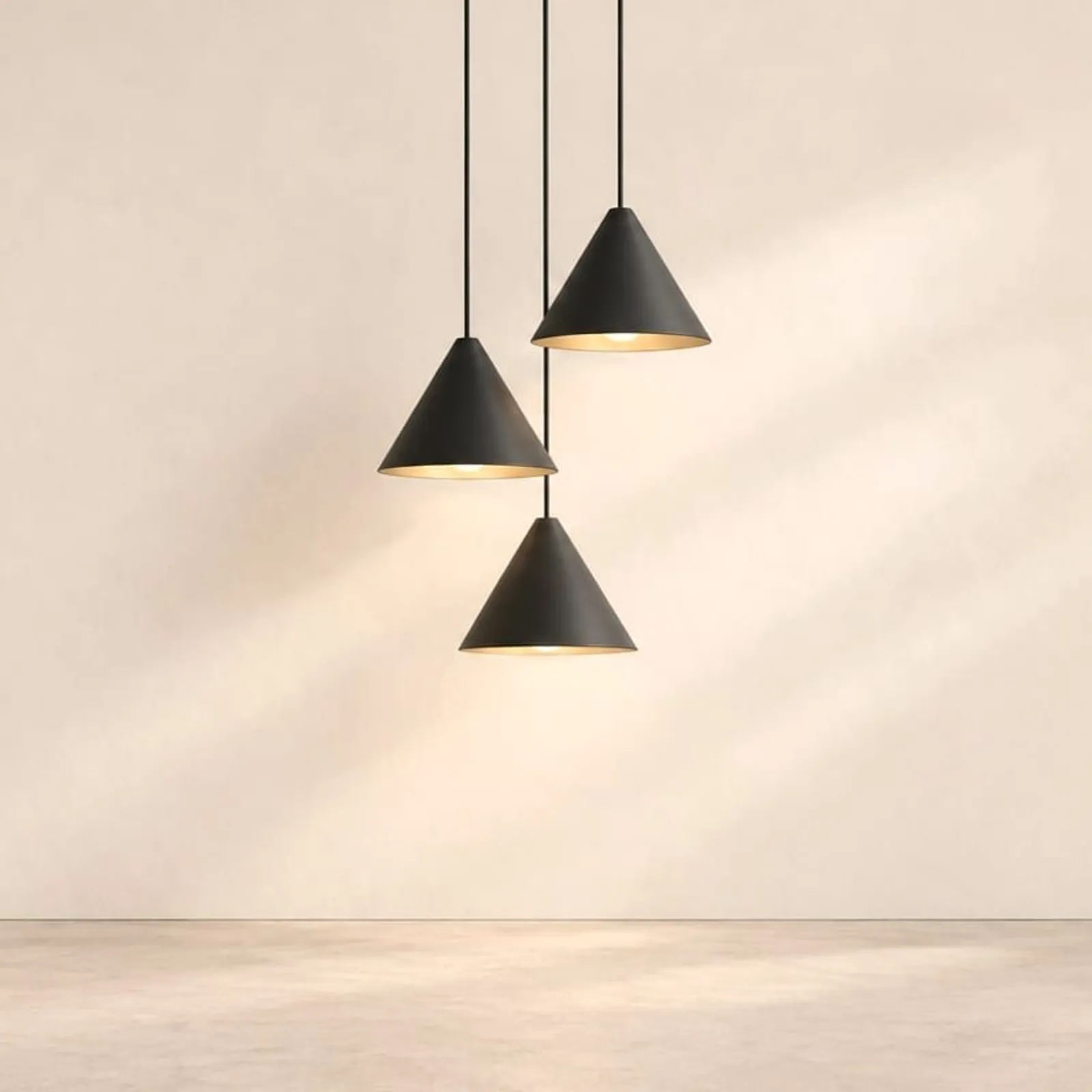 Suspension Humle charbon II - miniature 1