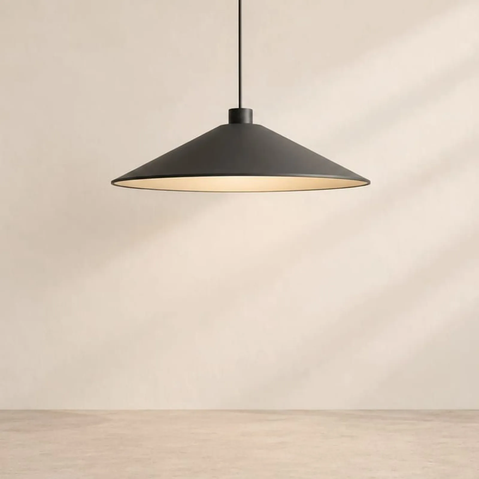 Suspension Slån charbon II - miniature 1