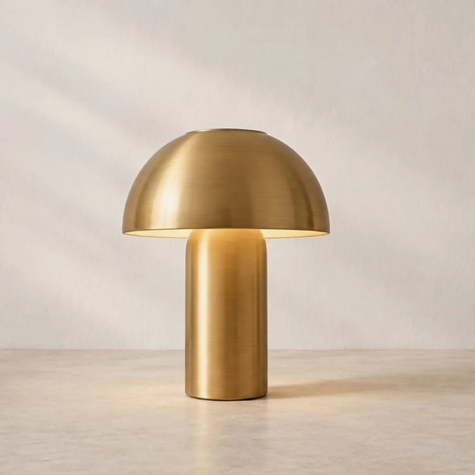 Lampe de table Ljungen ocre IV - miniature 1