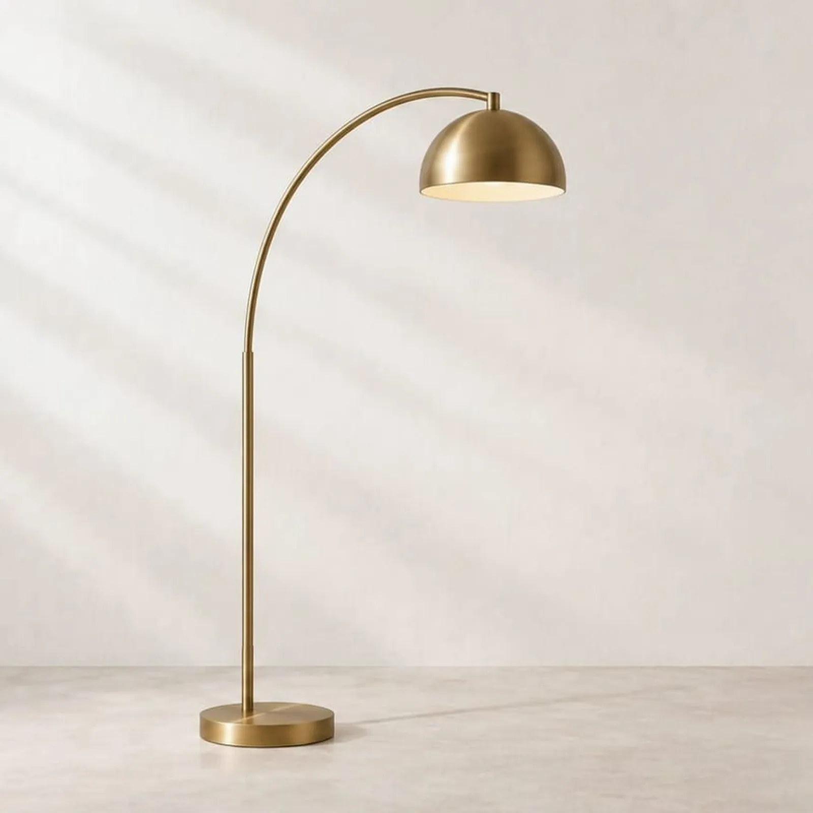 Lampadaire Näs en laiton