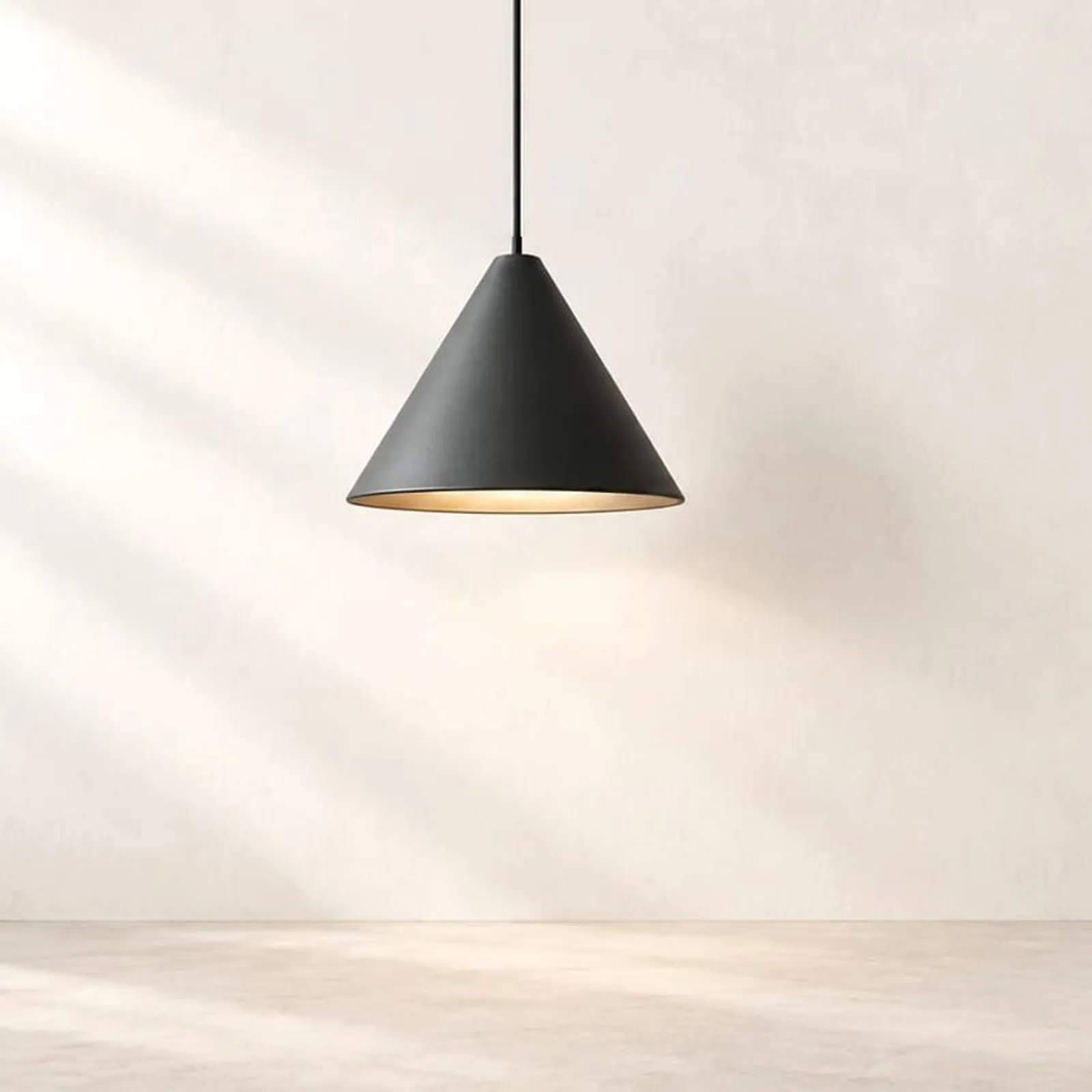 Suspension Nypon charbon II - miniature 1