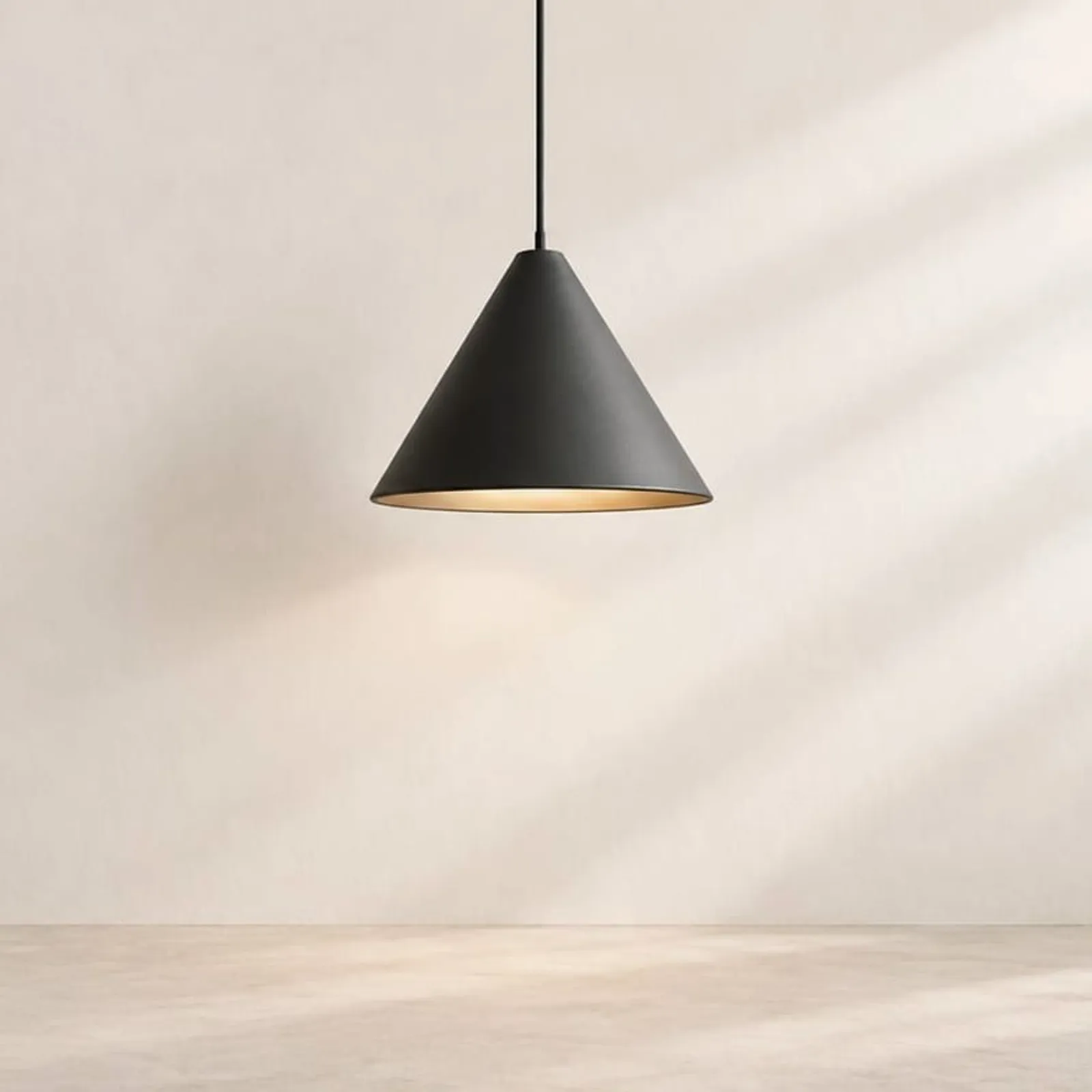 Suspension Bryggan charbon III