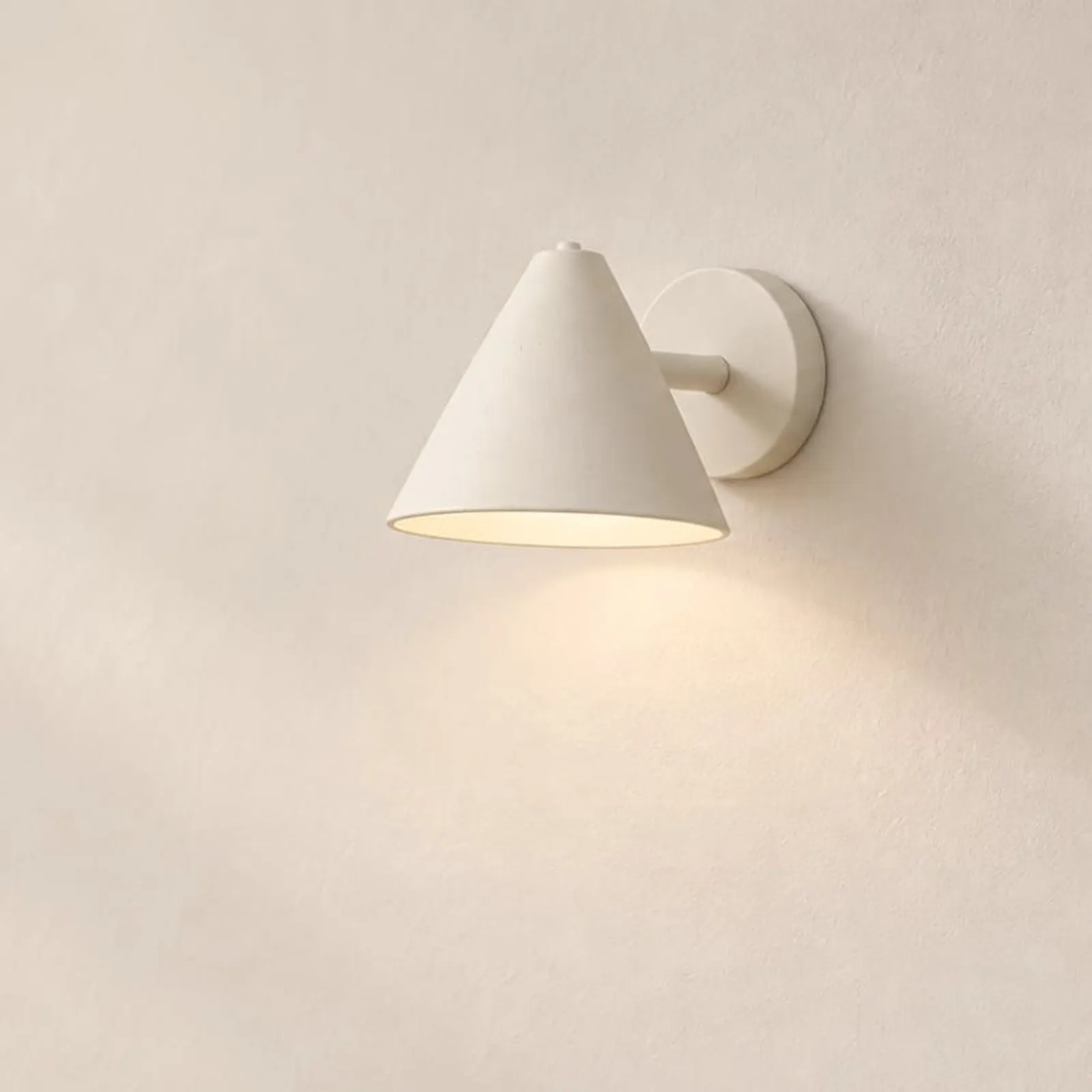 Vägglampa Kulle Kritvit - miniatyr 2