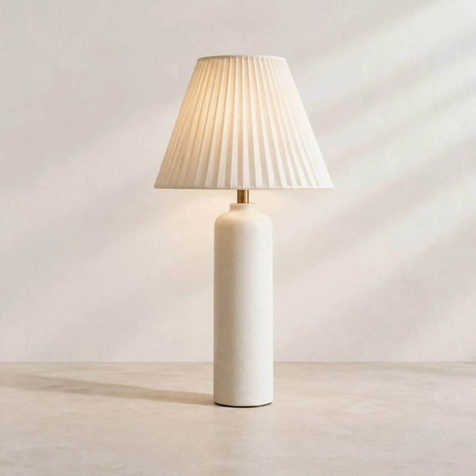 Bordslampa Tjärn Kritvit II - miniatyr 1