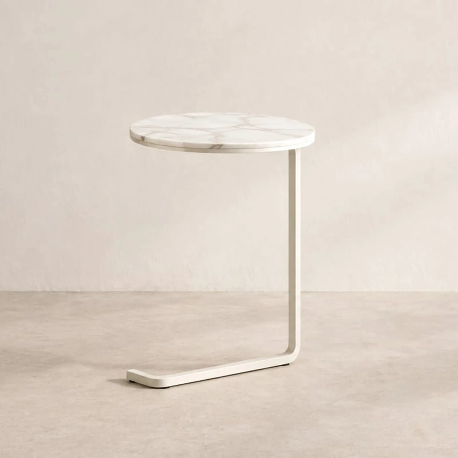 Table d’appoint Linet en marbre - miniature 1