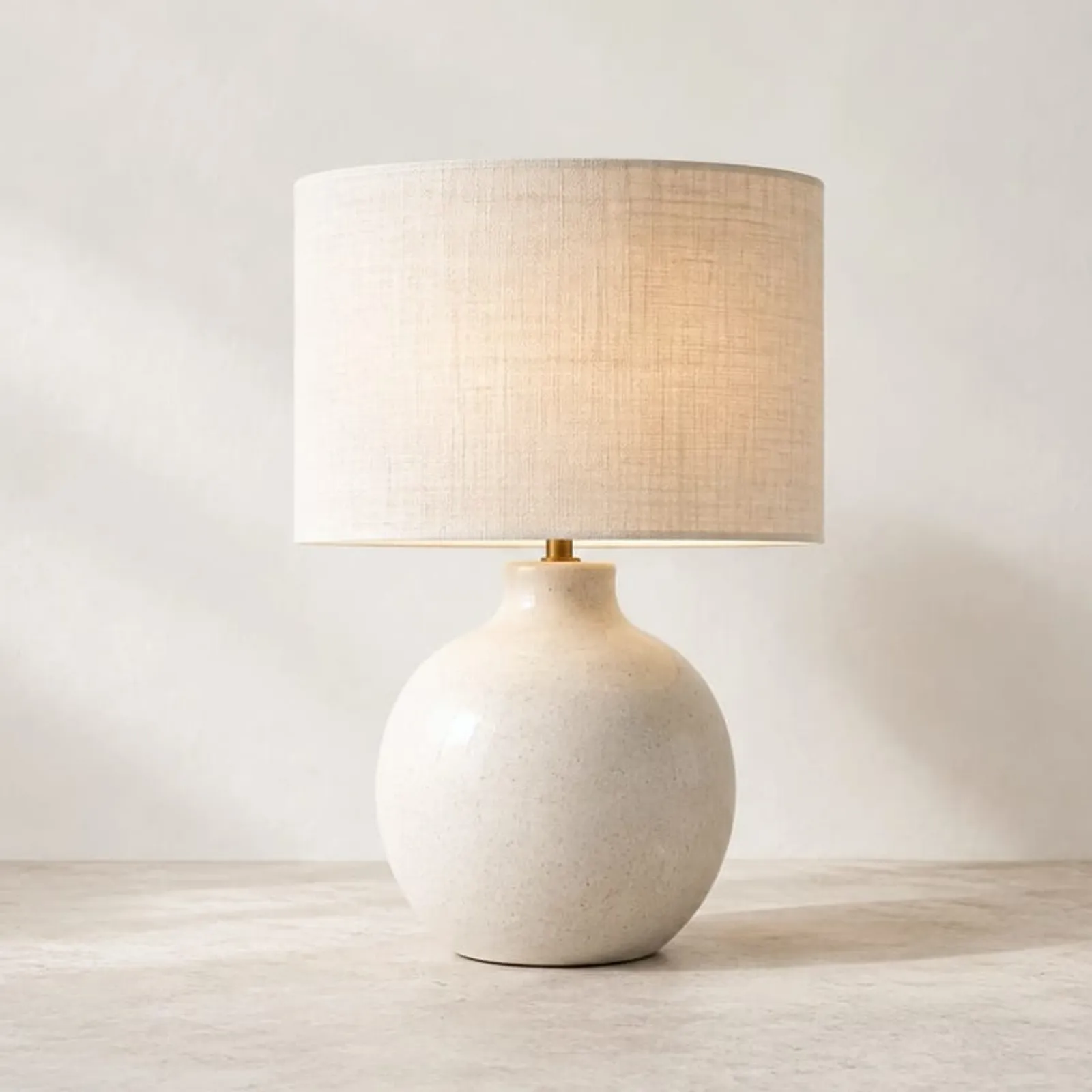 Bordslampa Fjäll Kritvit - bild 1