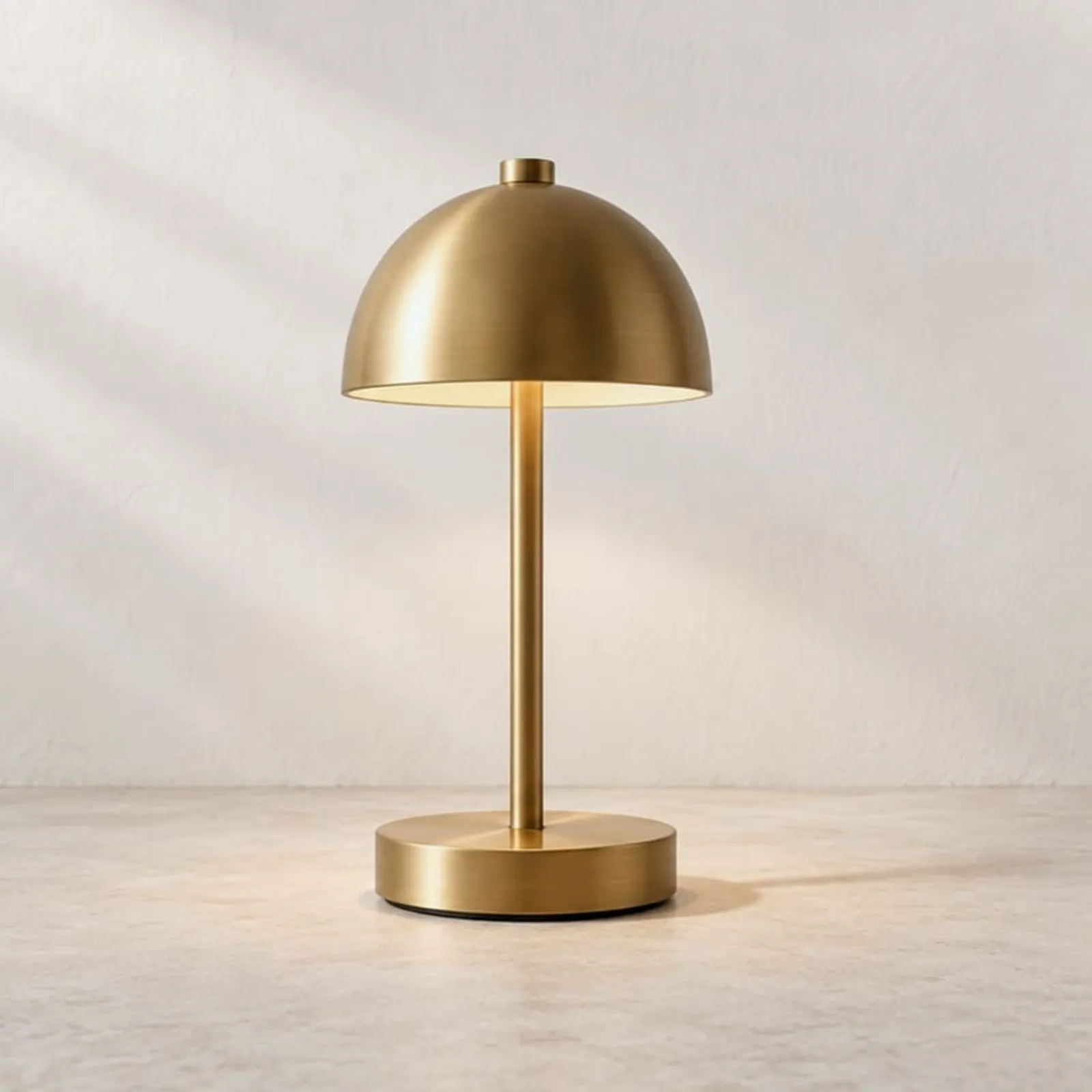 Lampe de table Öland ocre III - image 1