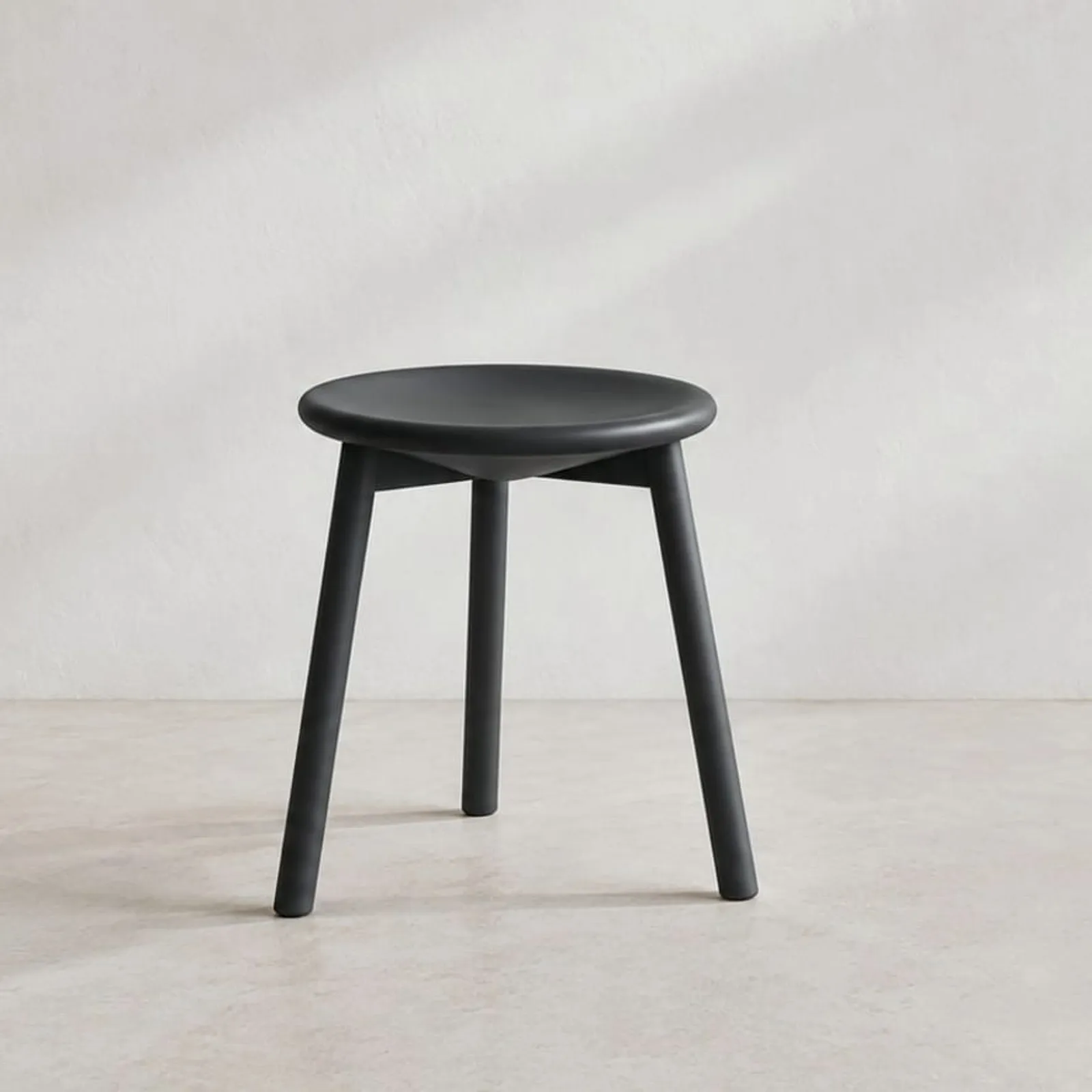 Tabouret Malört charbon IV - image 1