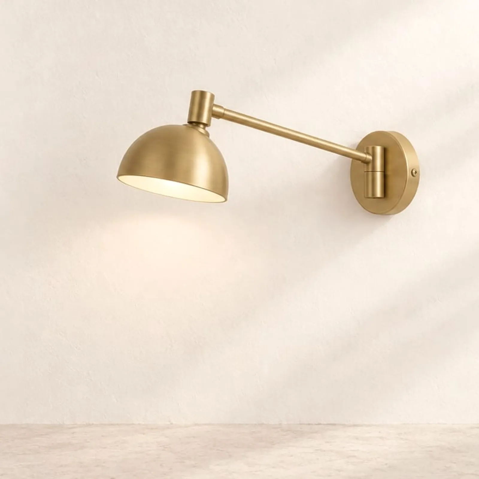 Vägglampa Rönn - bild 1