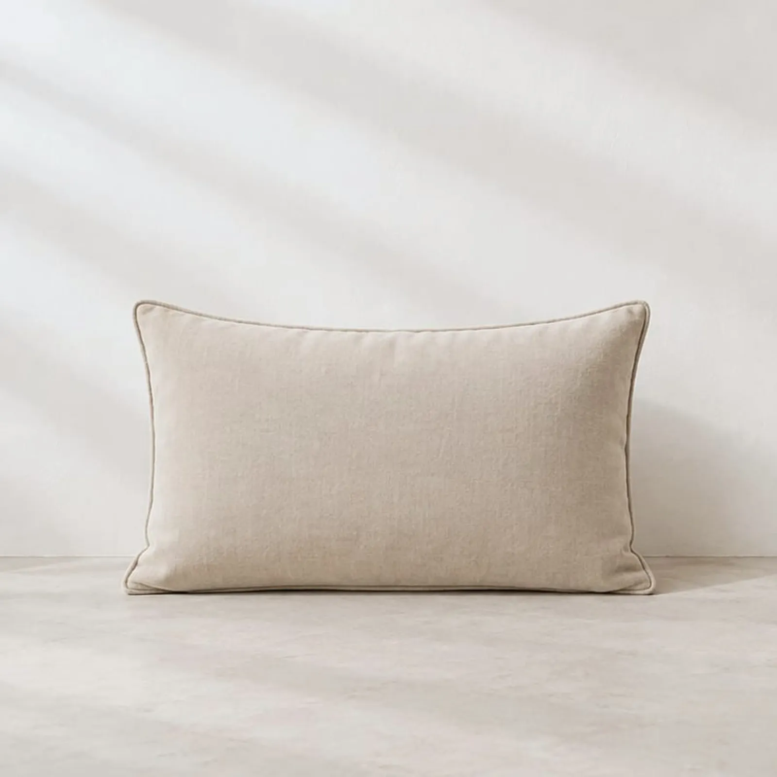 Coussin Tall prune IV - image 2
