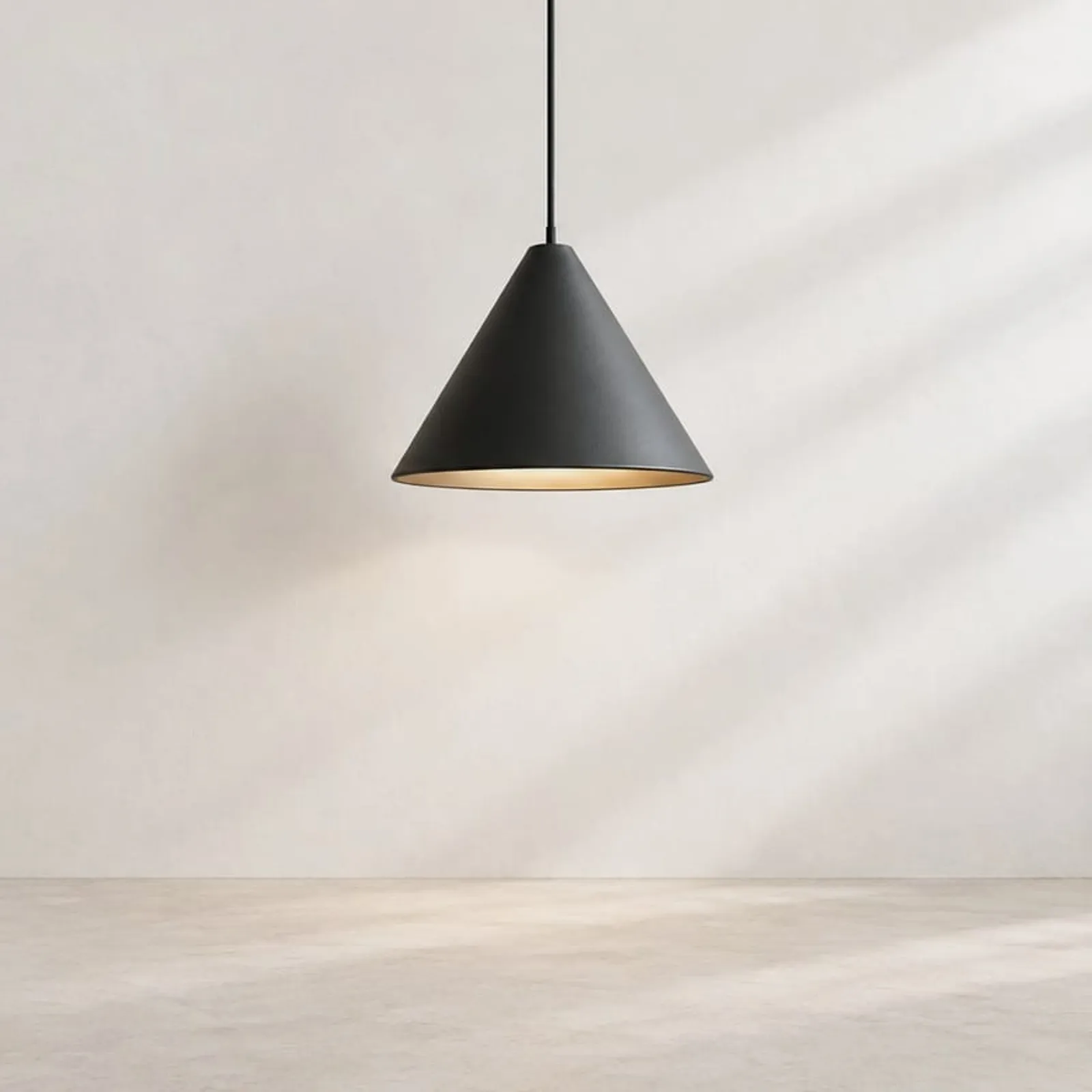 Taklampa Nypon Kol III - bild 1