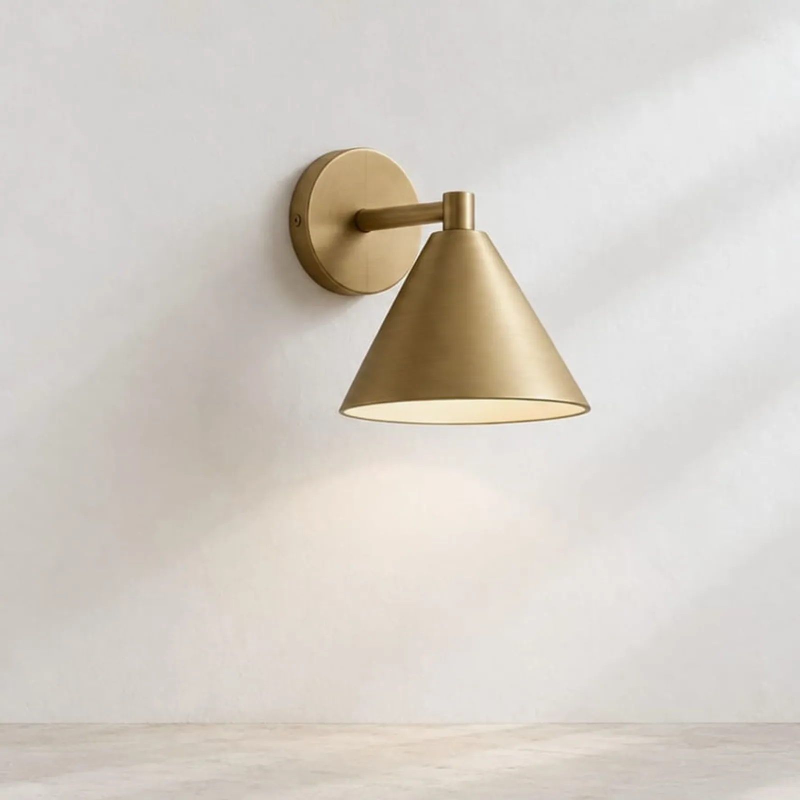 Vägglampa Kulle Ockra II - bild 1